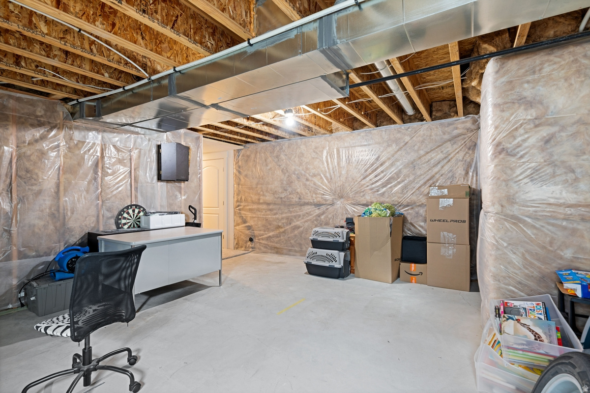 7559 N SILVER PARK DR