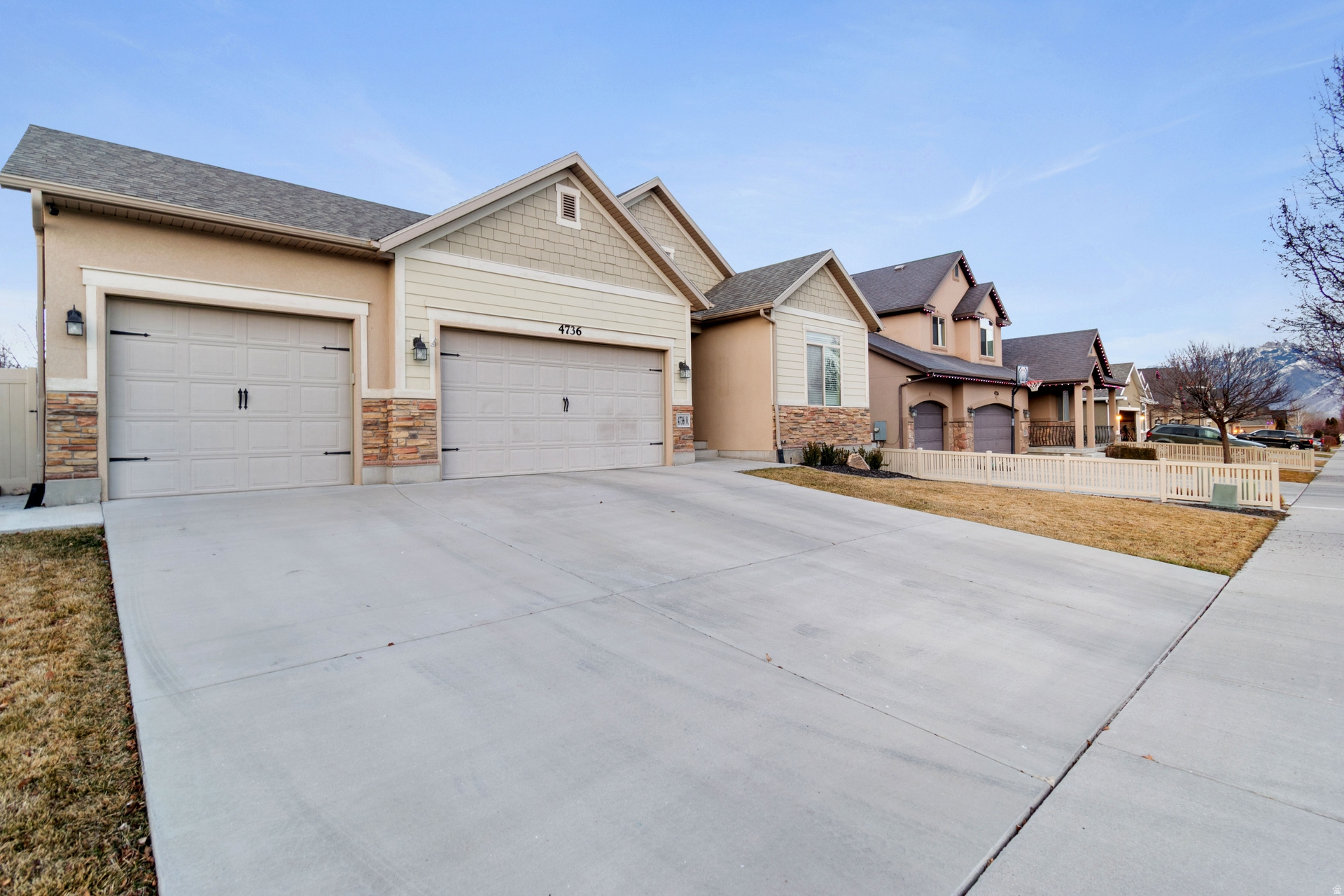 4736 W KOOTENAI CT