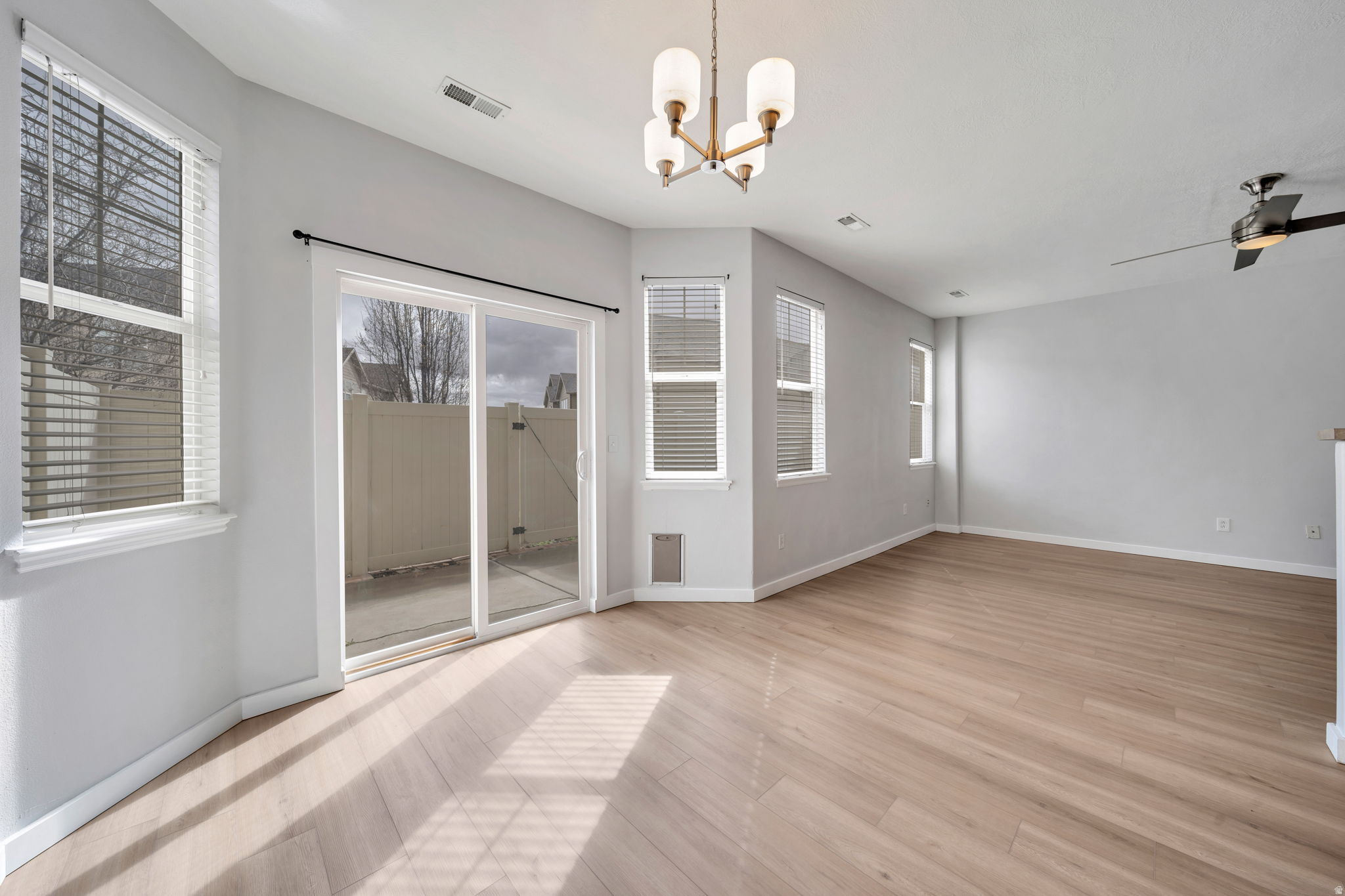 13503 S LEAF WING LN