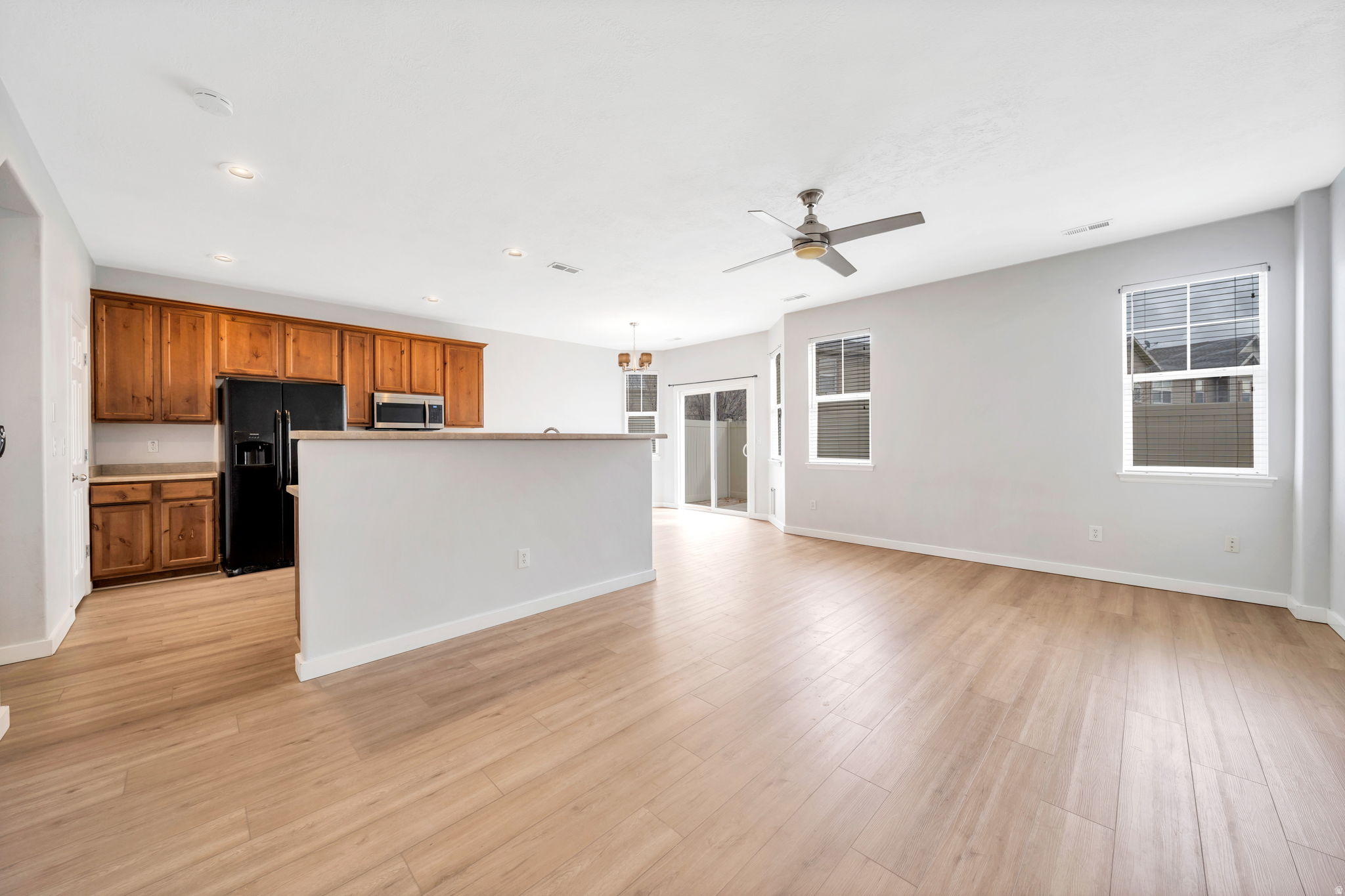 13503 S LEAF WING LN