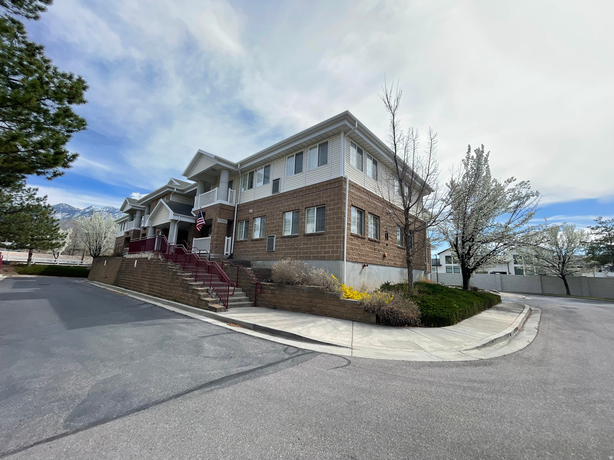 11085 S GRAPE ARBOR PL #102