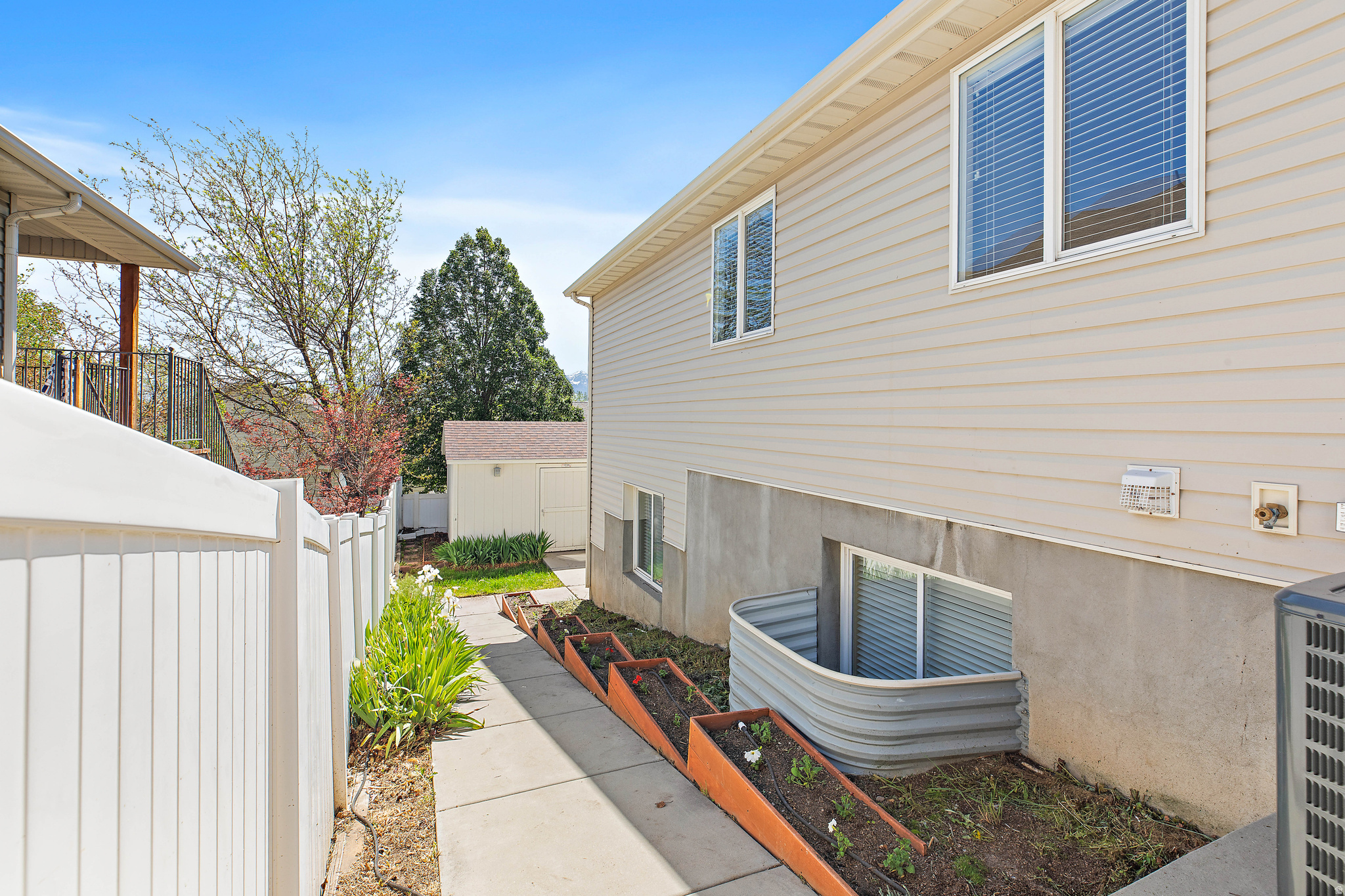 5763 S STONE BLUFF WAY