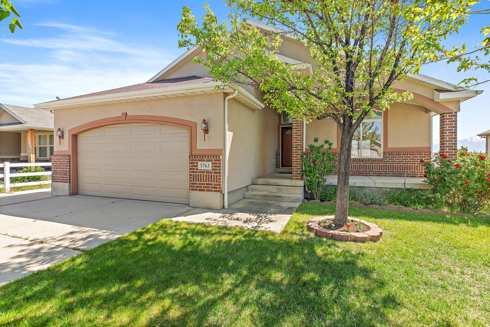 5763 S STONE BLUFF WAY