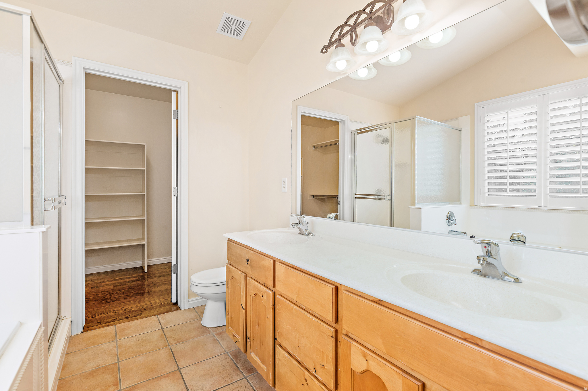 5763 S STONE BLUFF WAY
