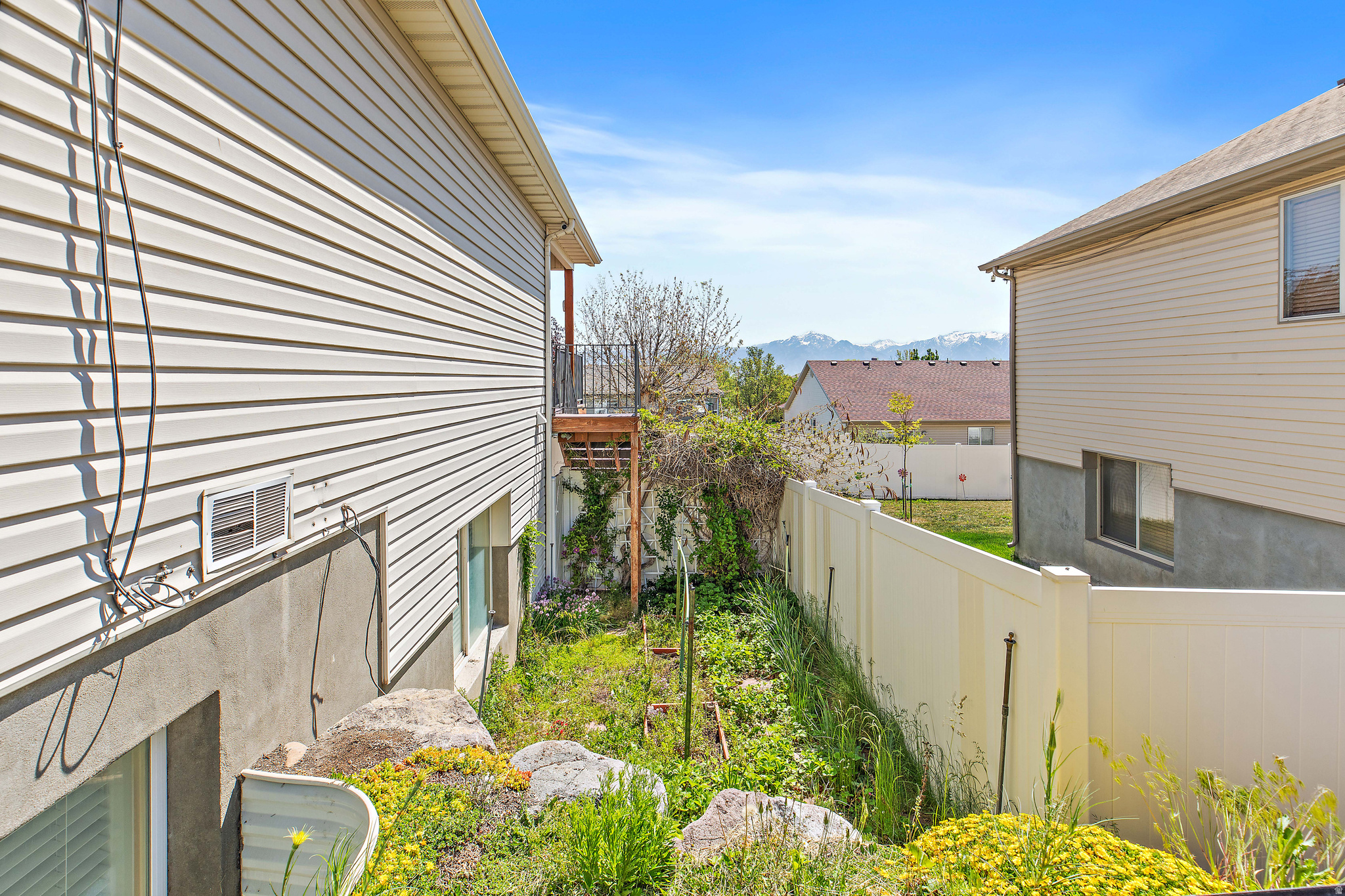 5763 S STONE BLUFF WAY