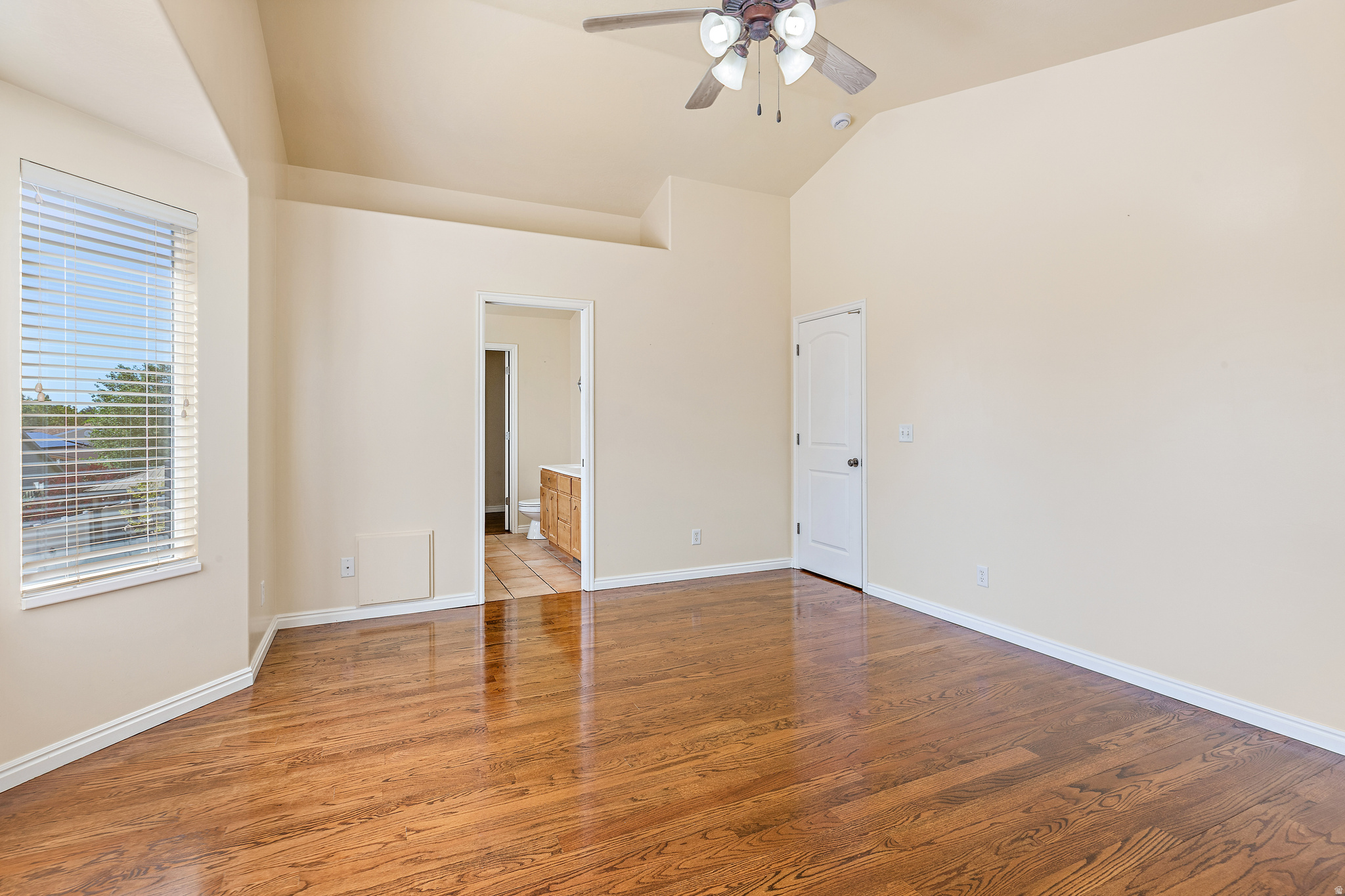 5763 S STONE BLUFF WAY