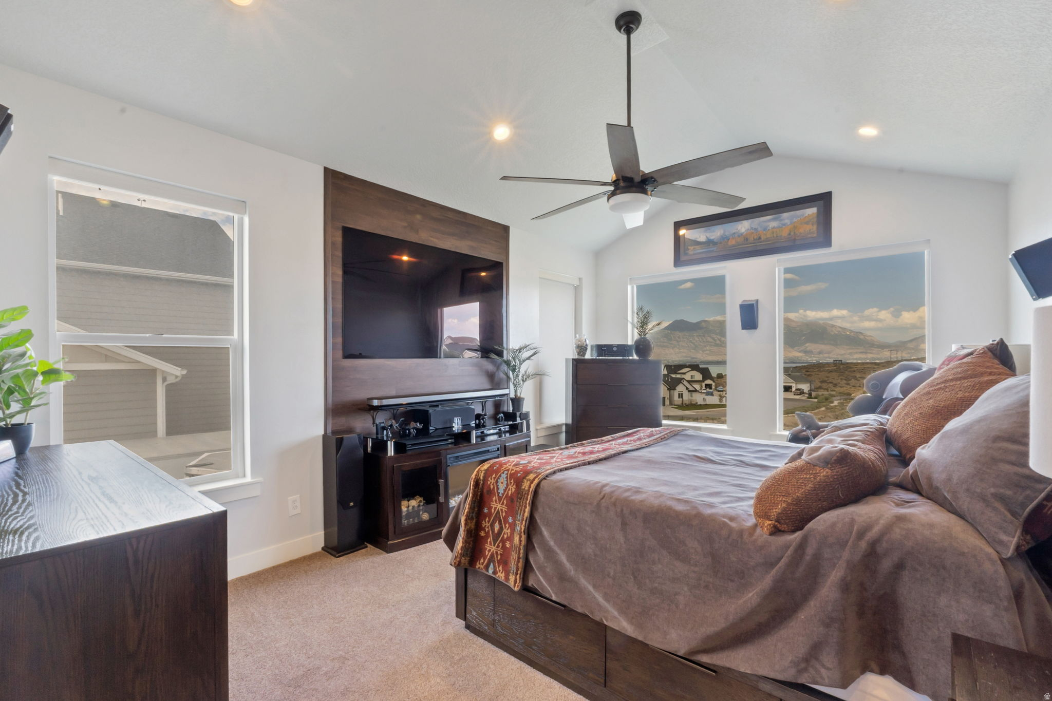 1572 S SAGE VIEW CT