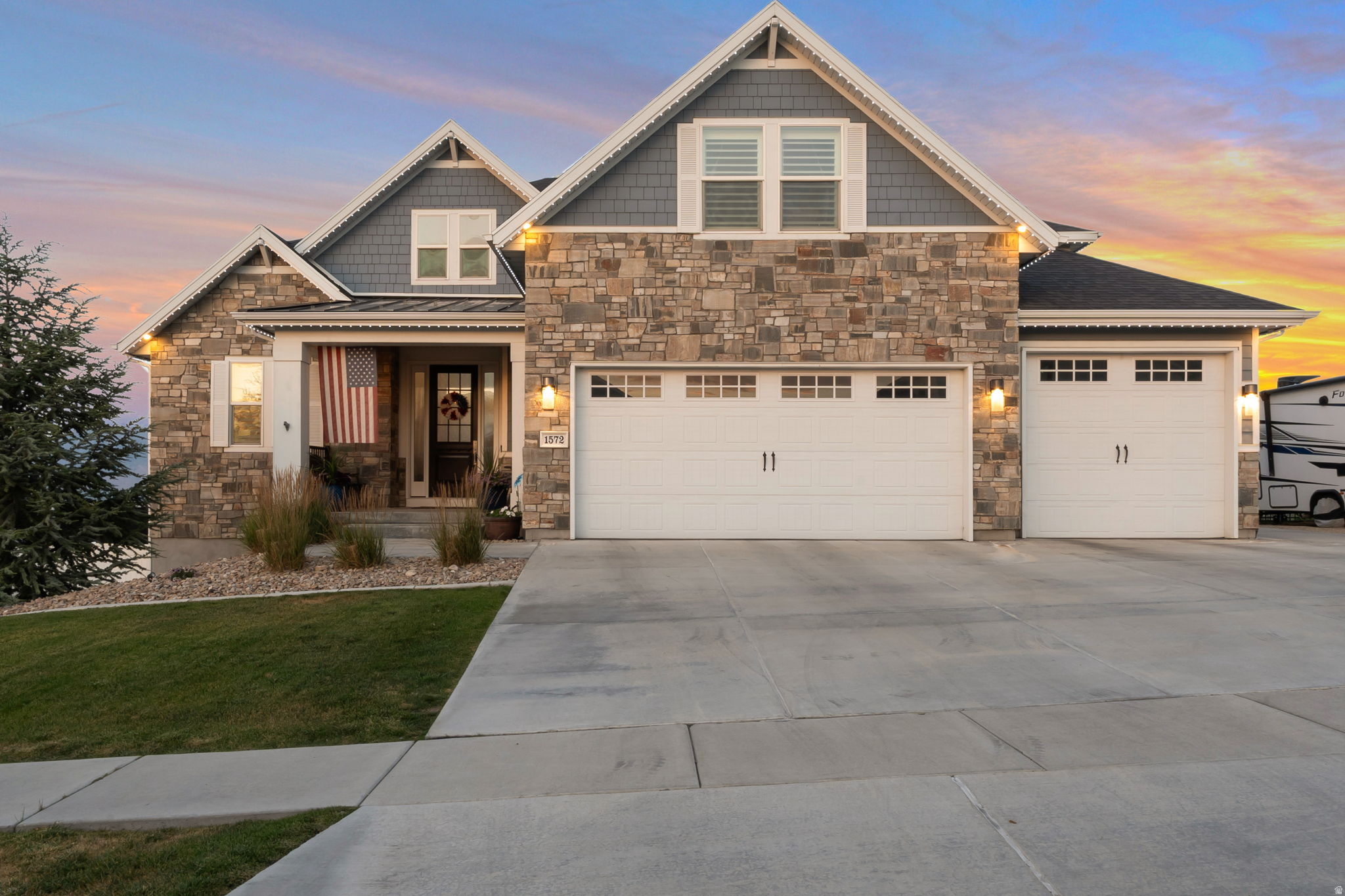 1572 S SAGE VIEW CT