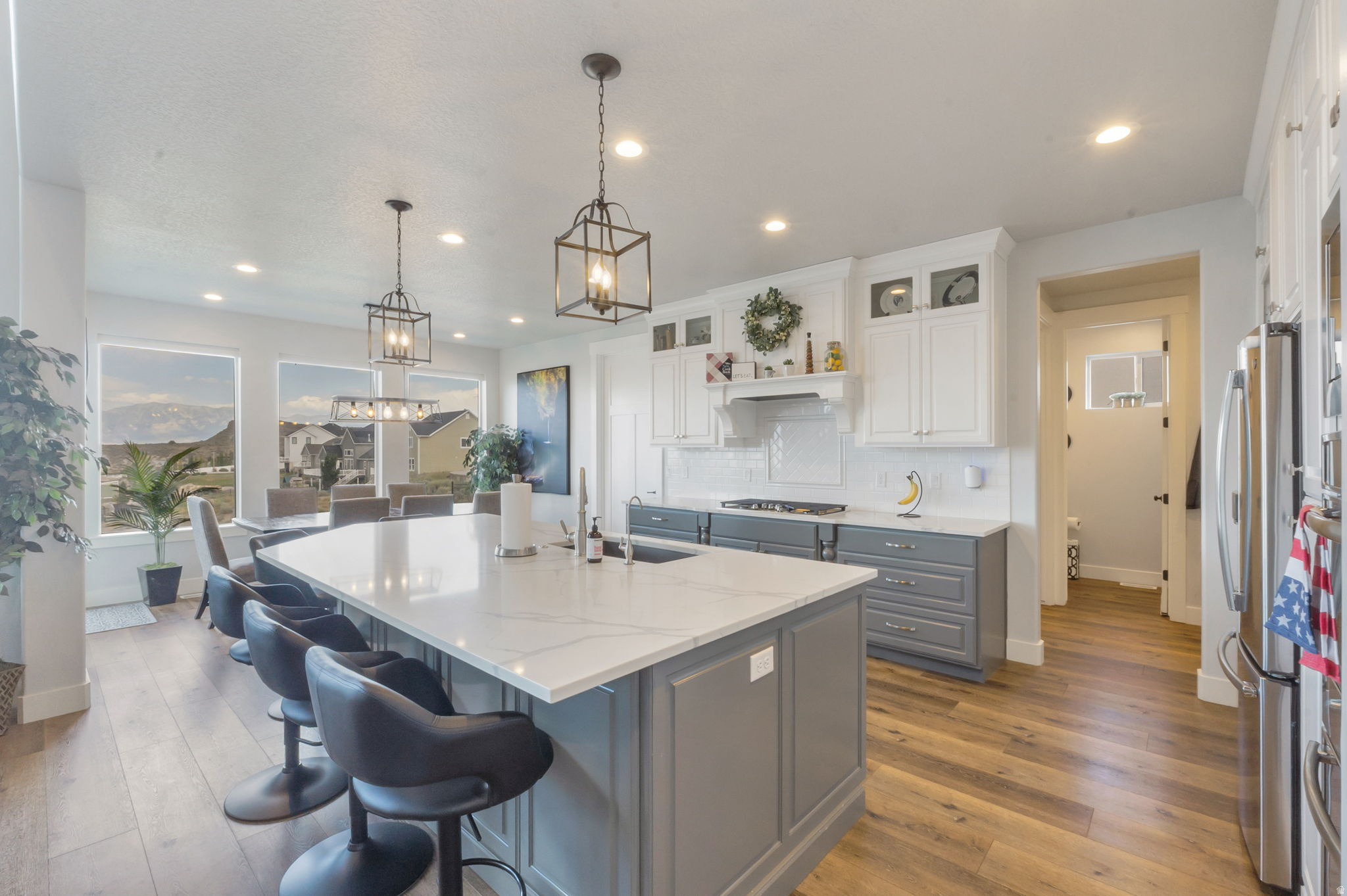 1572 S SAGE VIEW CT