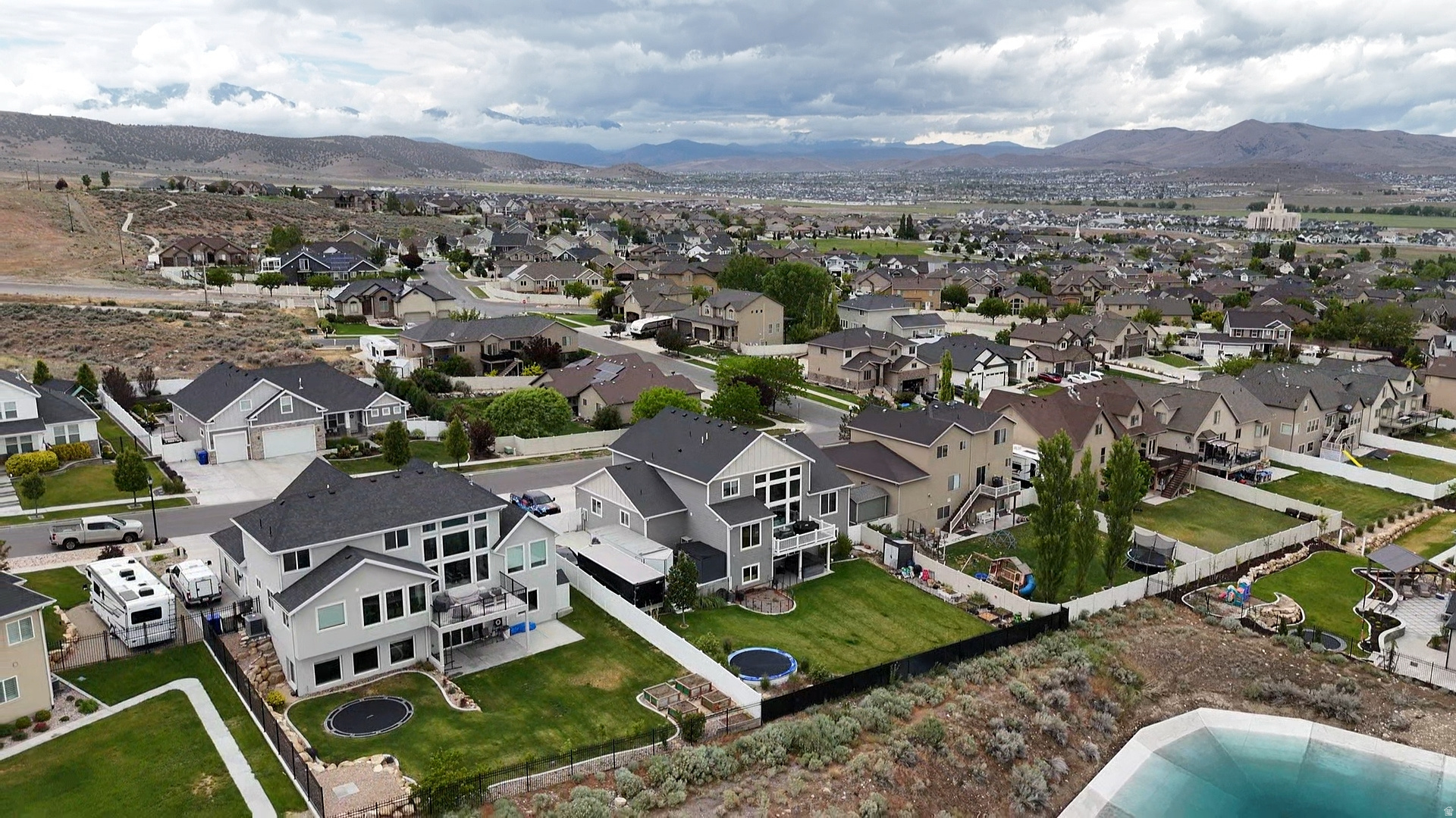 1572 S SAGE VIEW CT