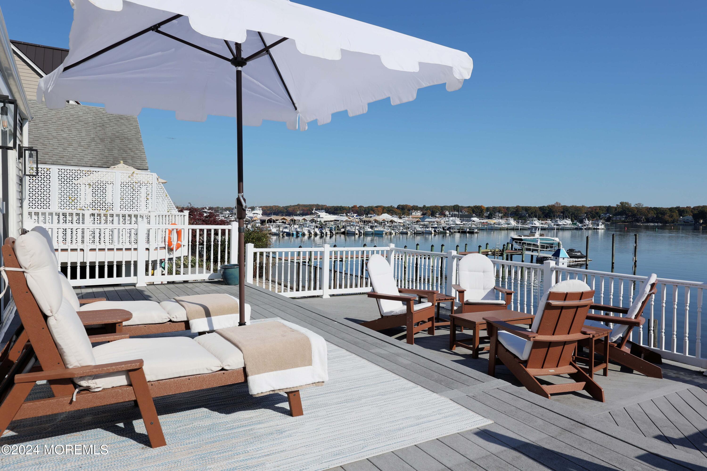 201 Riverside Drive N