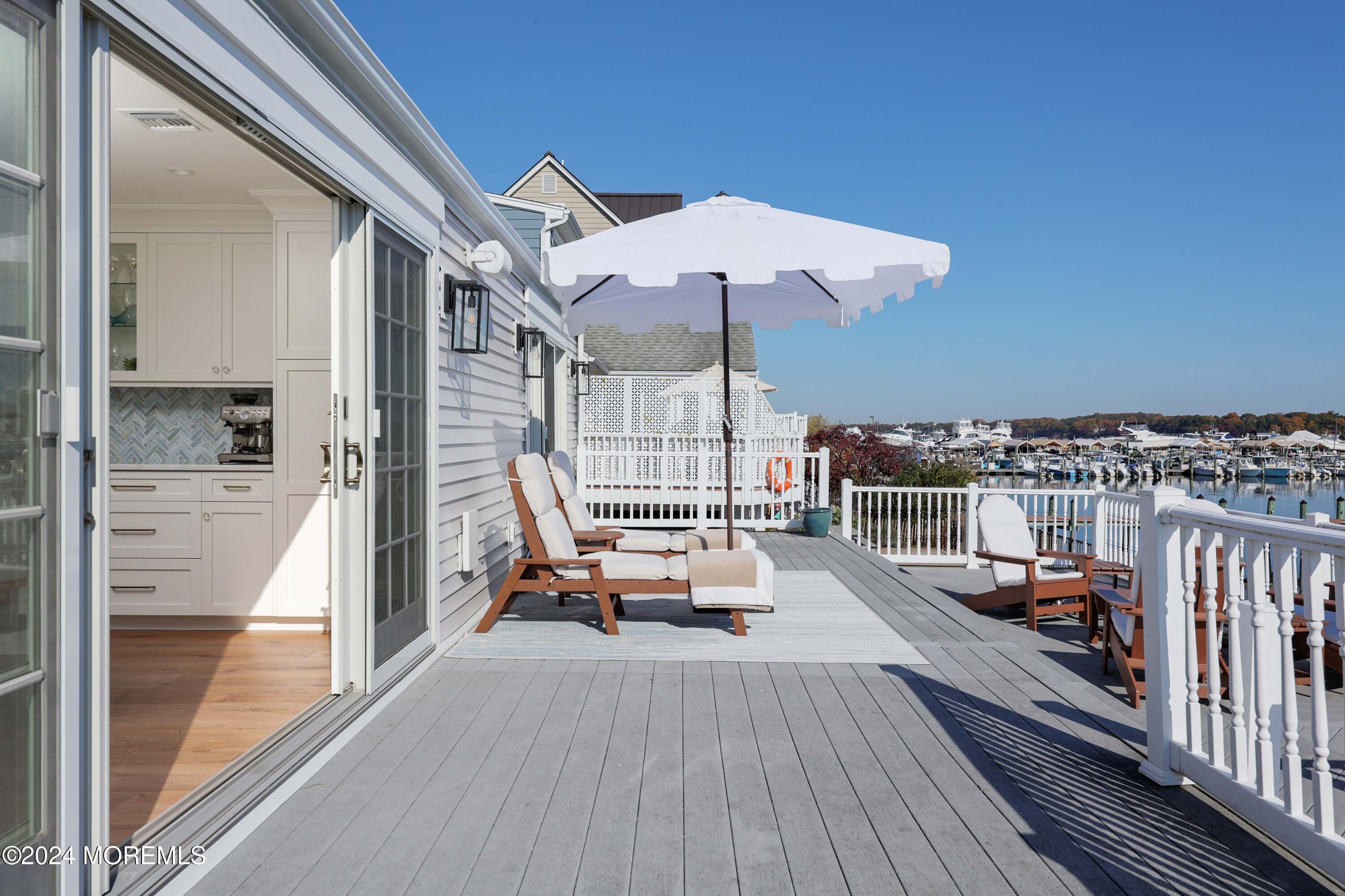 201 Riverside Drive N
