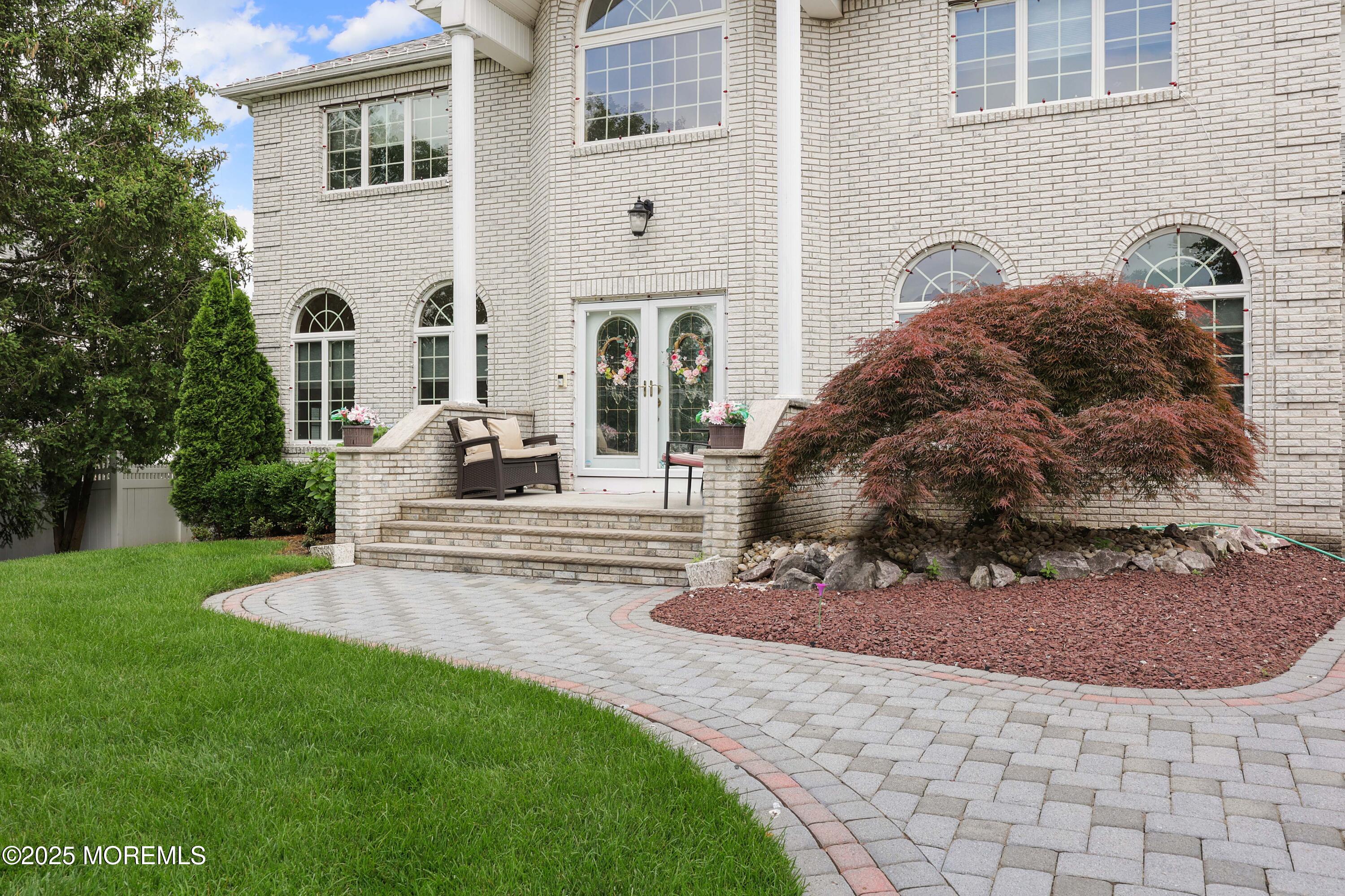 3 Magnolia Court