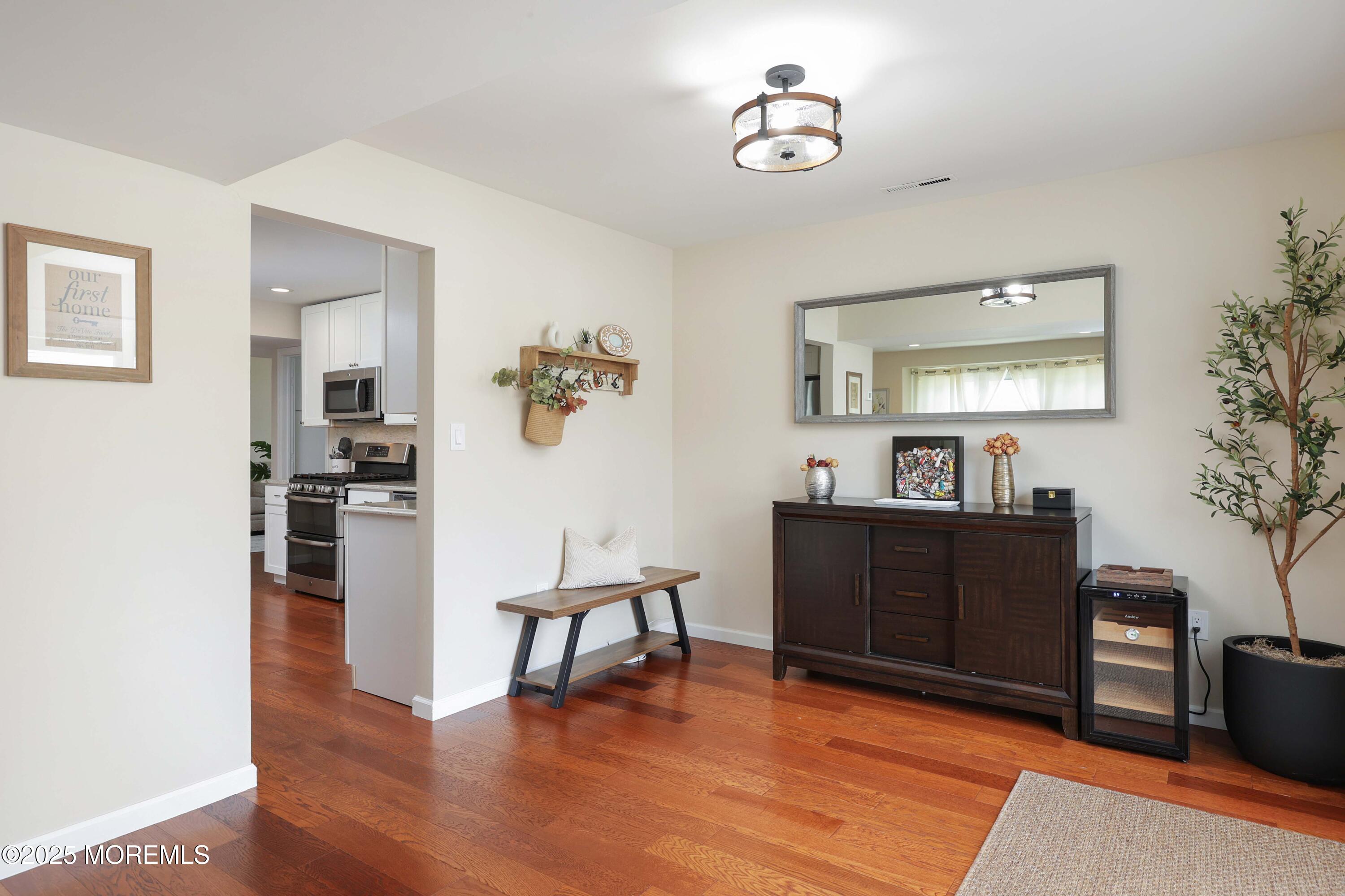 4 Meadow Court