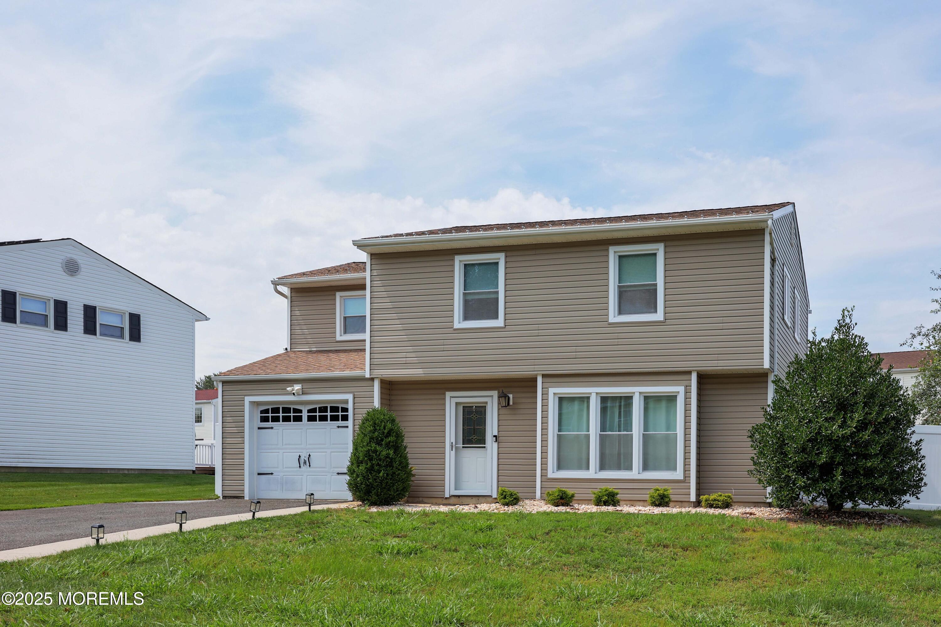 4 Meadow Court