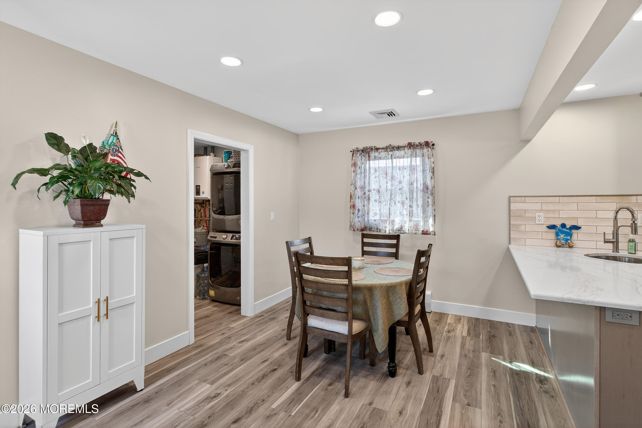 553 Lloyd Road