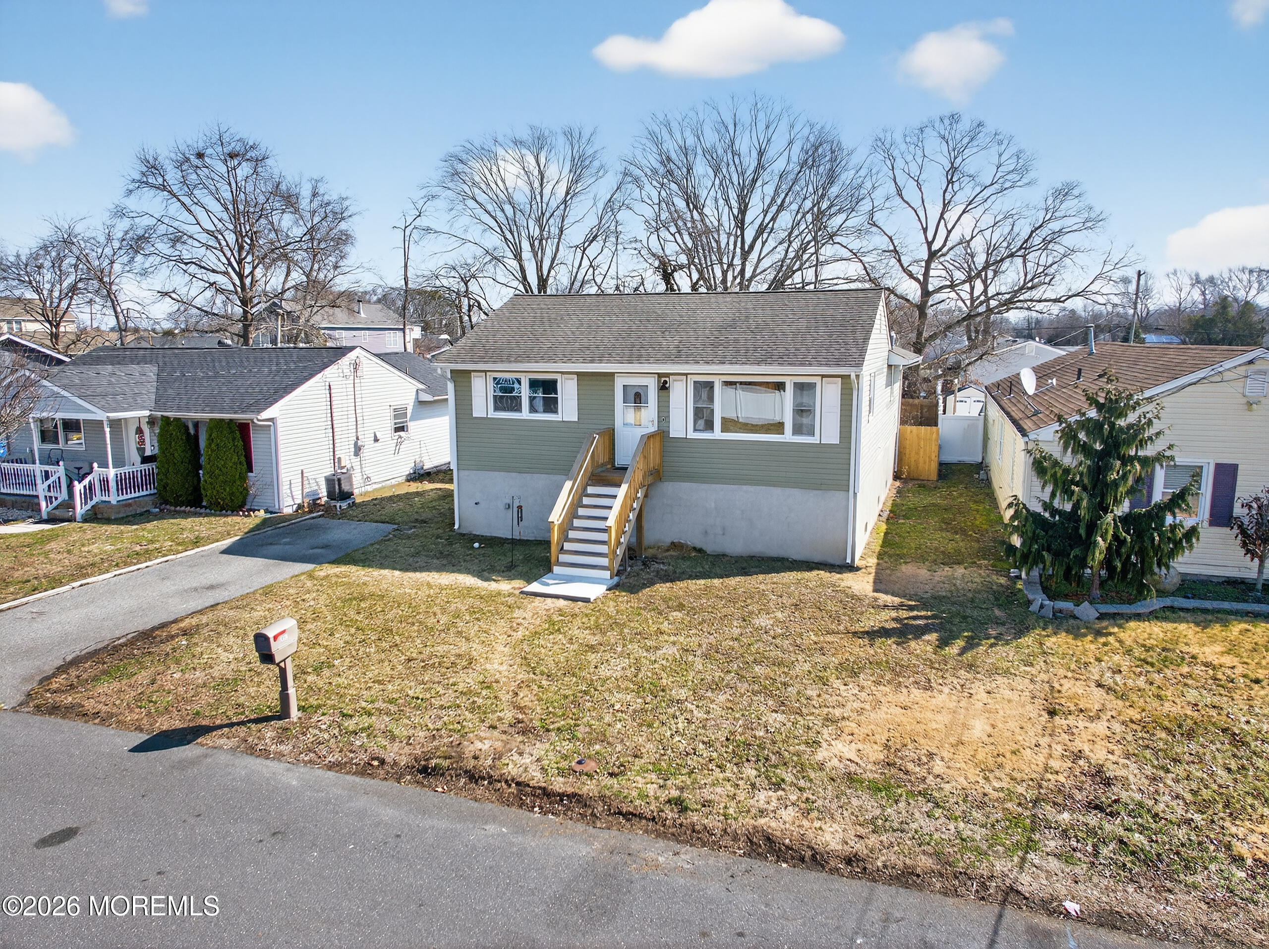 553 Lloyd Road
