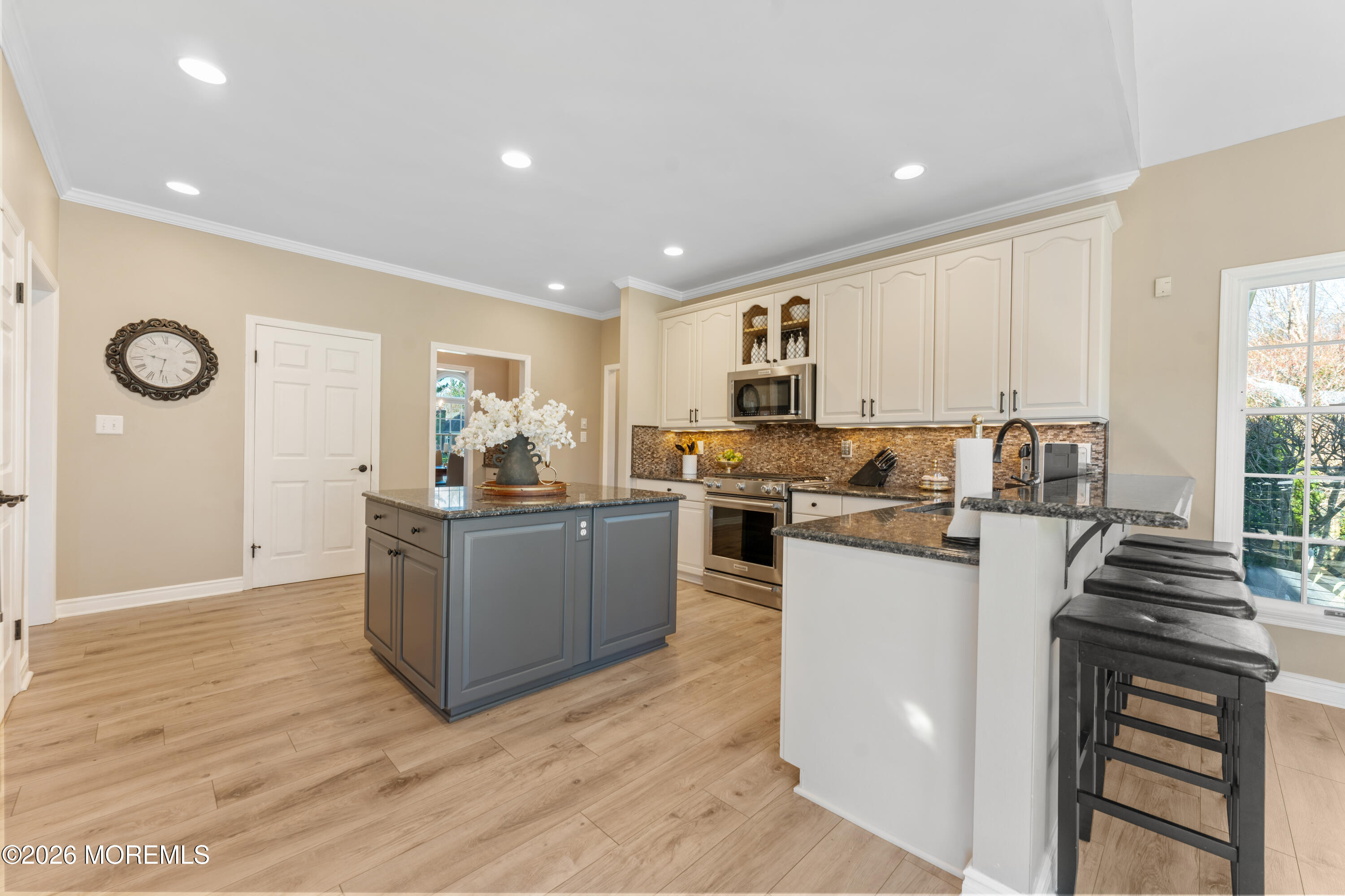 6 Goose Point Drive