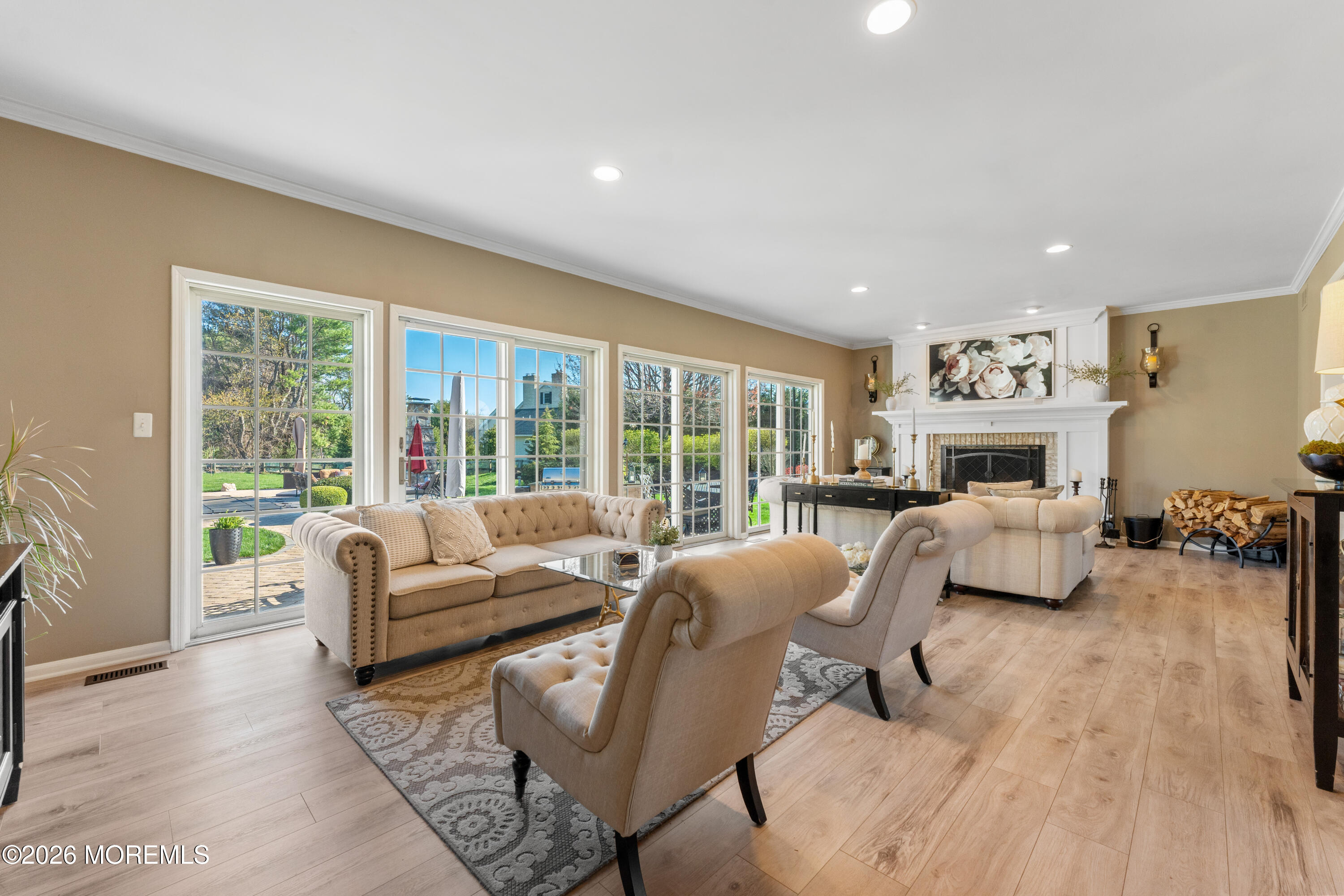 6 Goose Point Drive