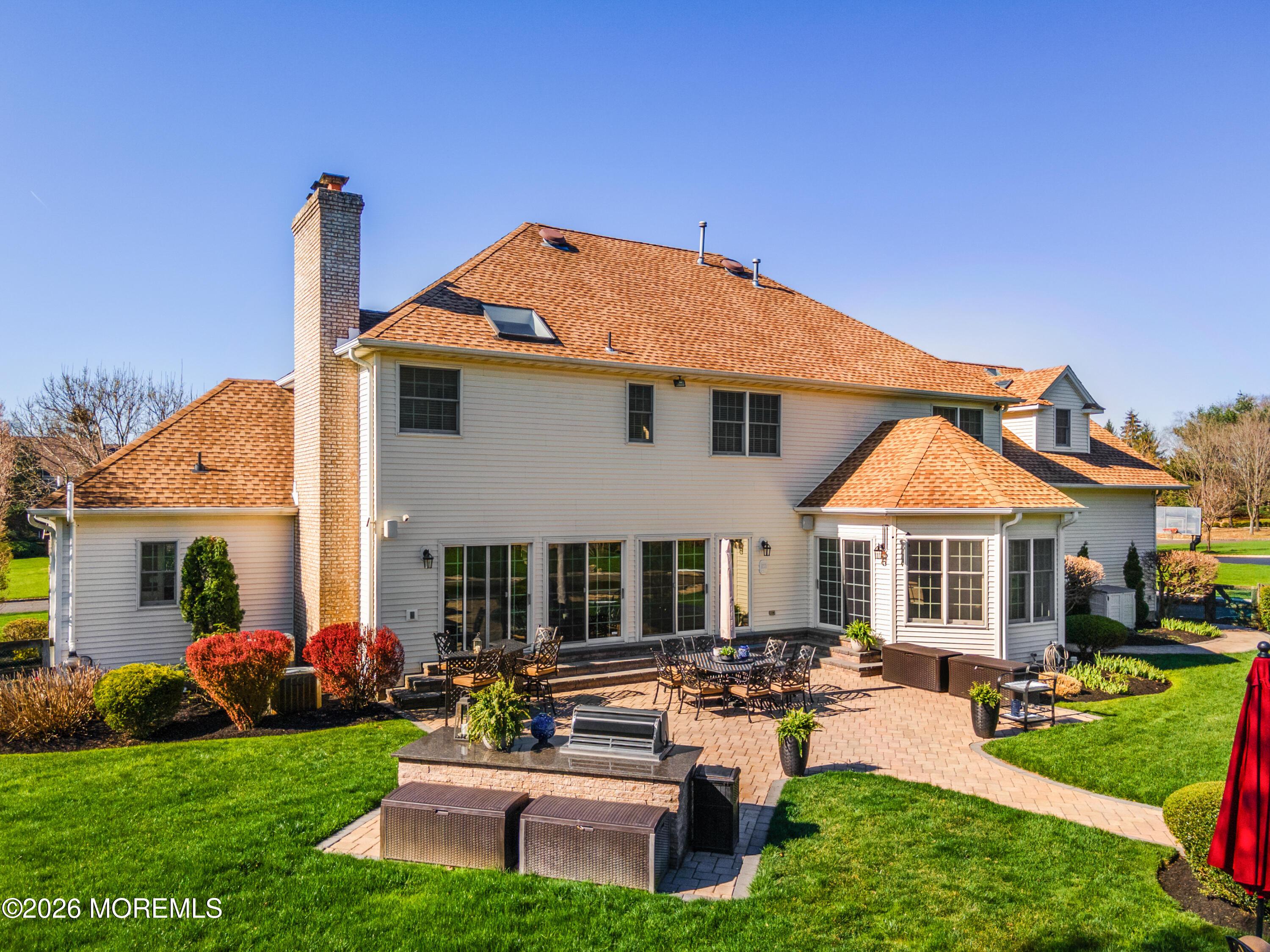 6 Goose Point Drive