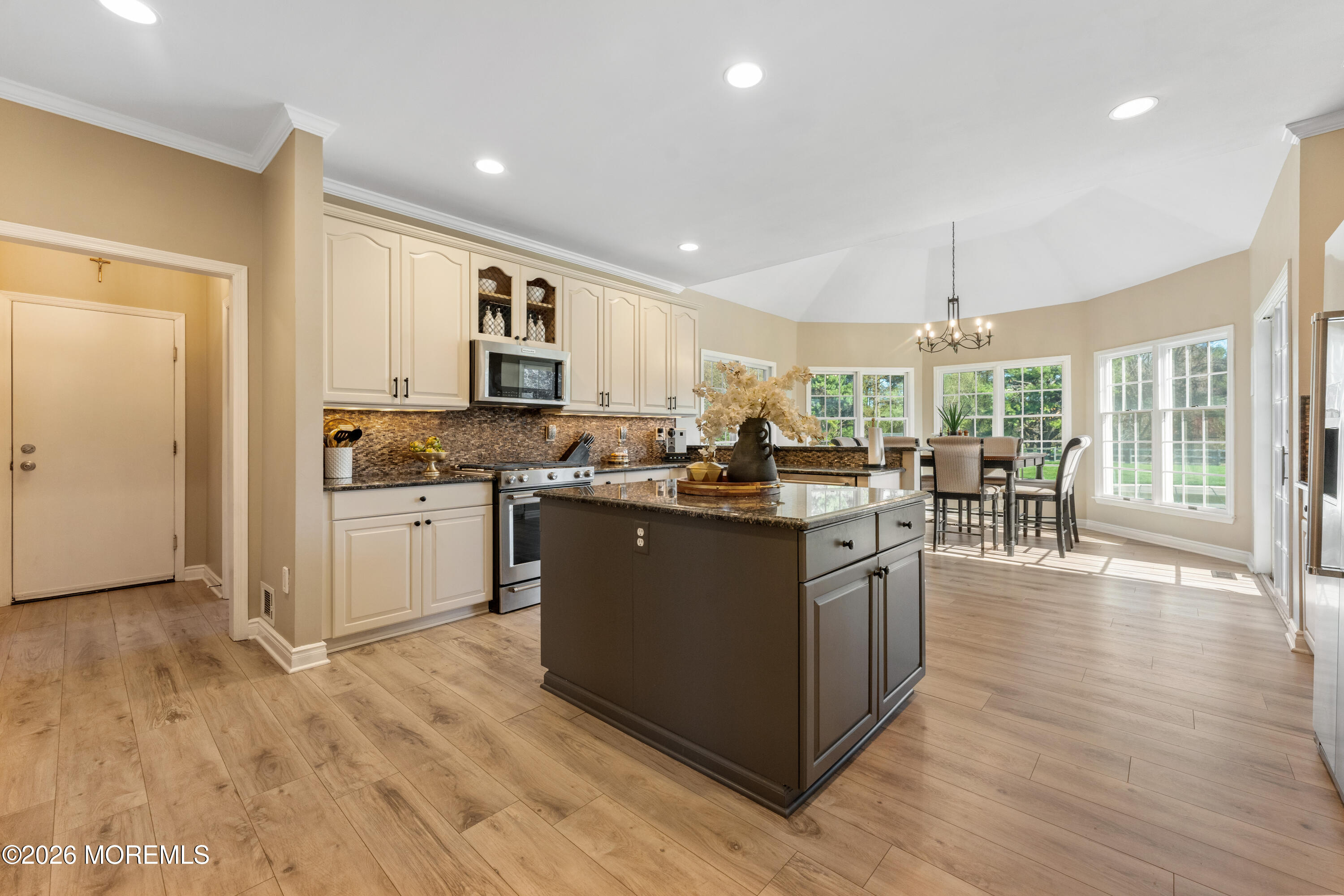 6 Goose Point Drive