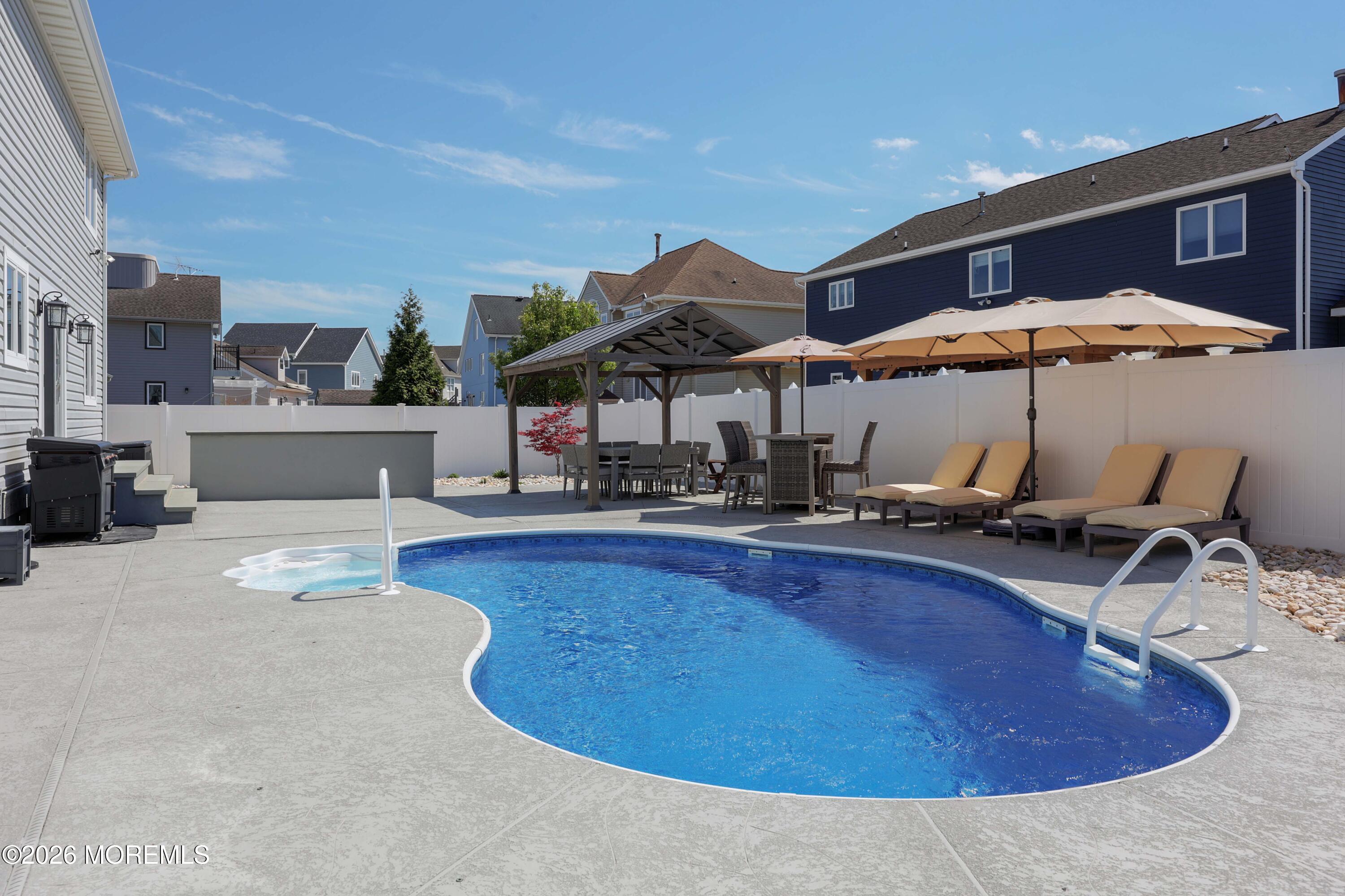3324 Long Point Drive