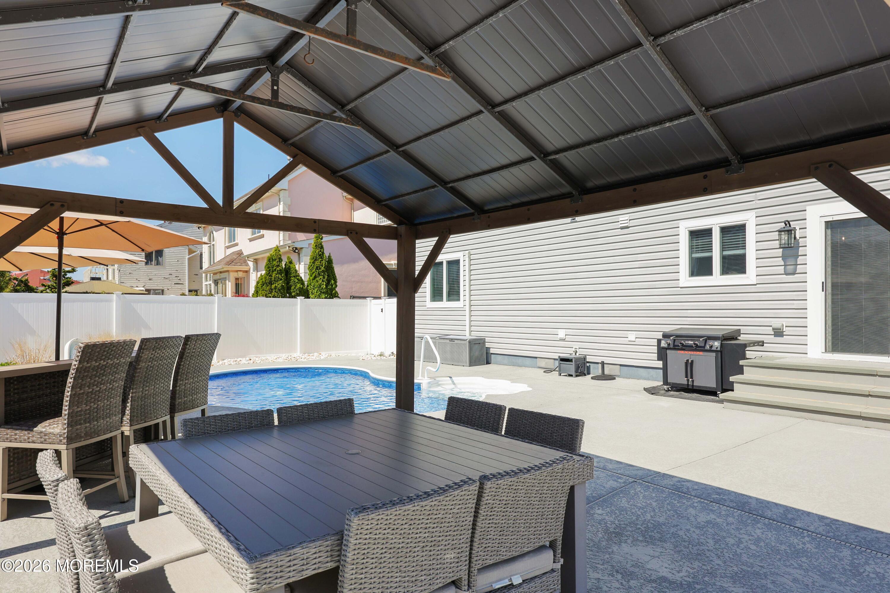 3324 Long Point Drive
