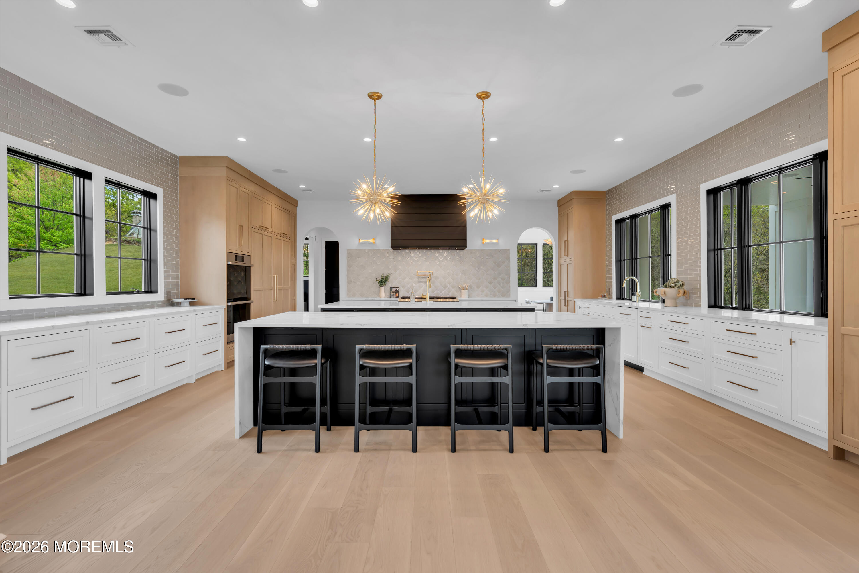 2130 Shadow Lane