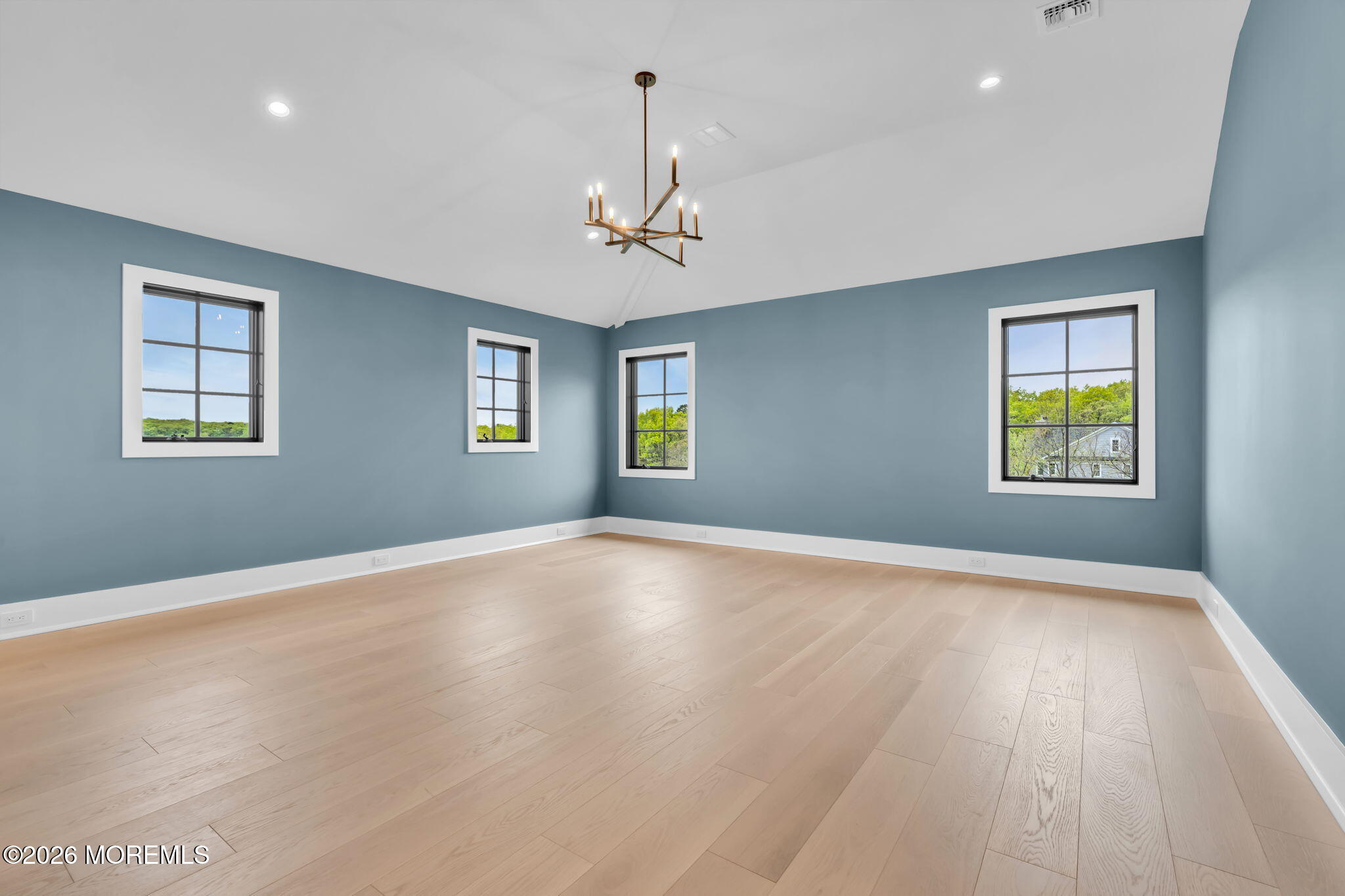 2130 Shadow Lane