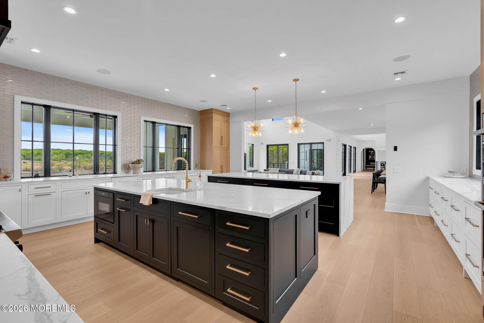 2130 Shadow Lane