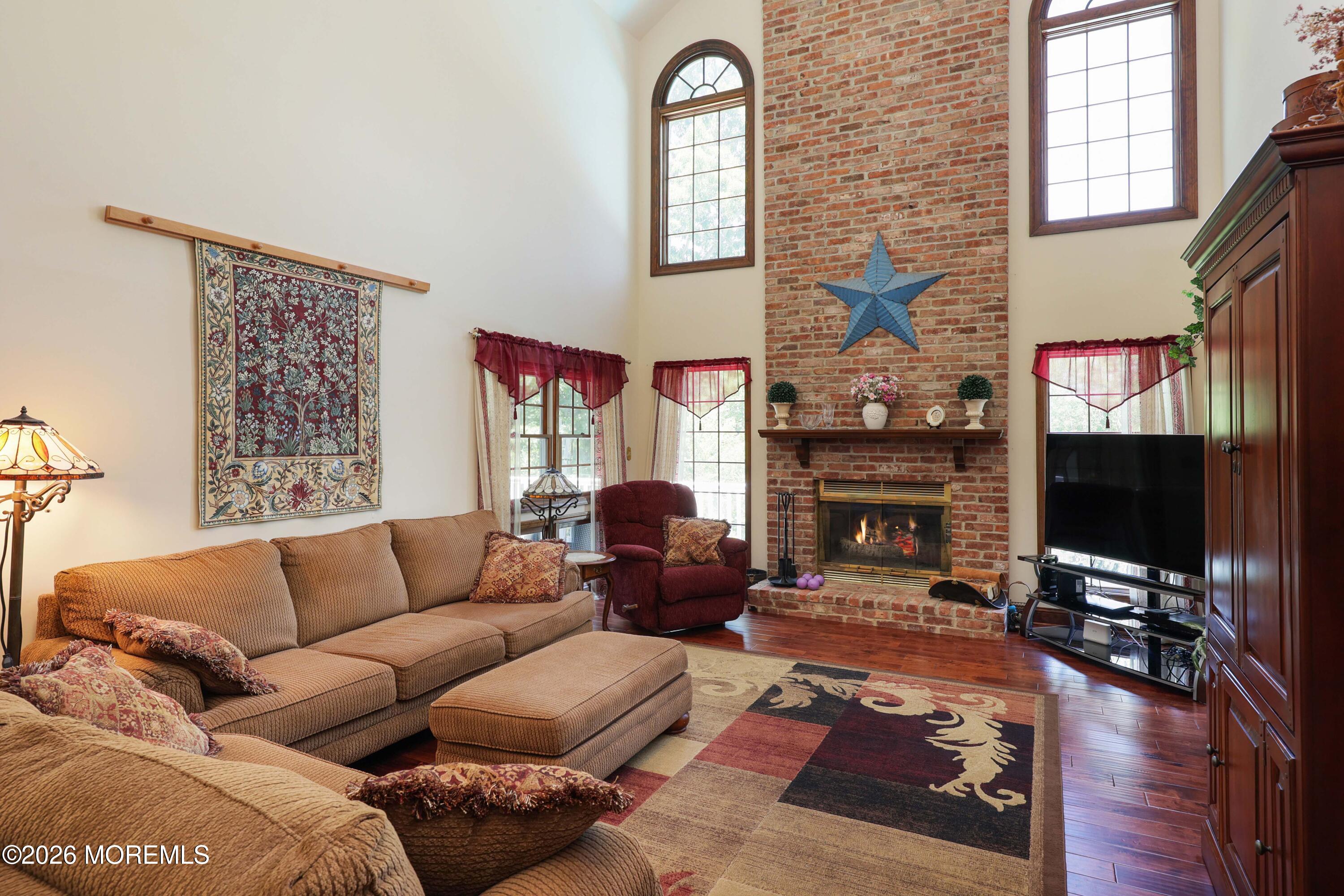 1908 Shadowbrook Drive