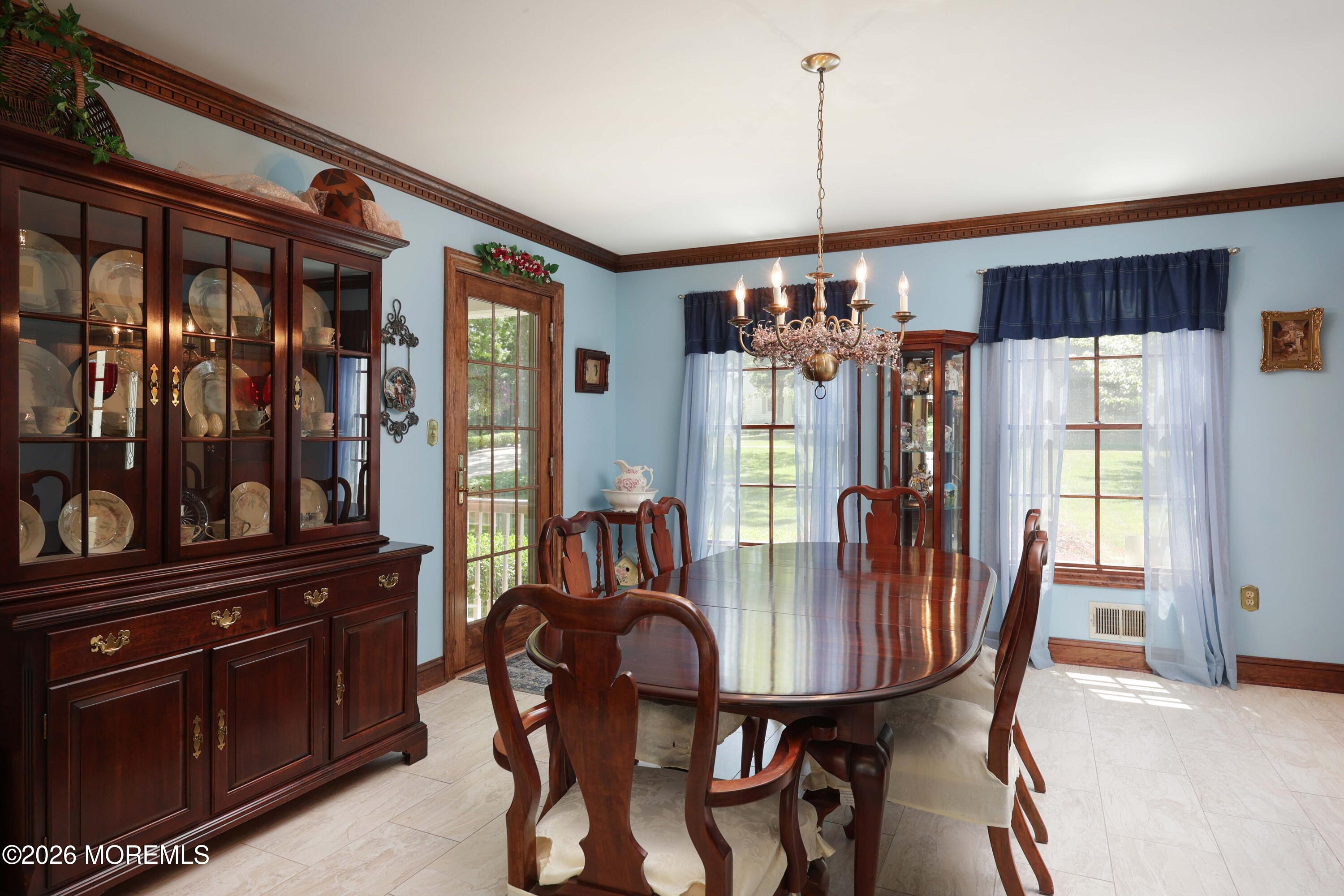 1908 Shadowbrook Drive
