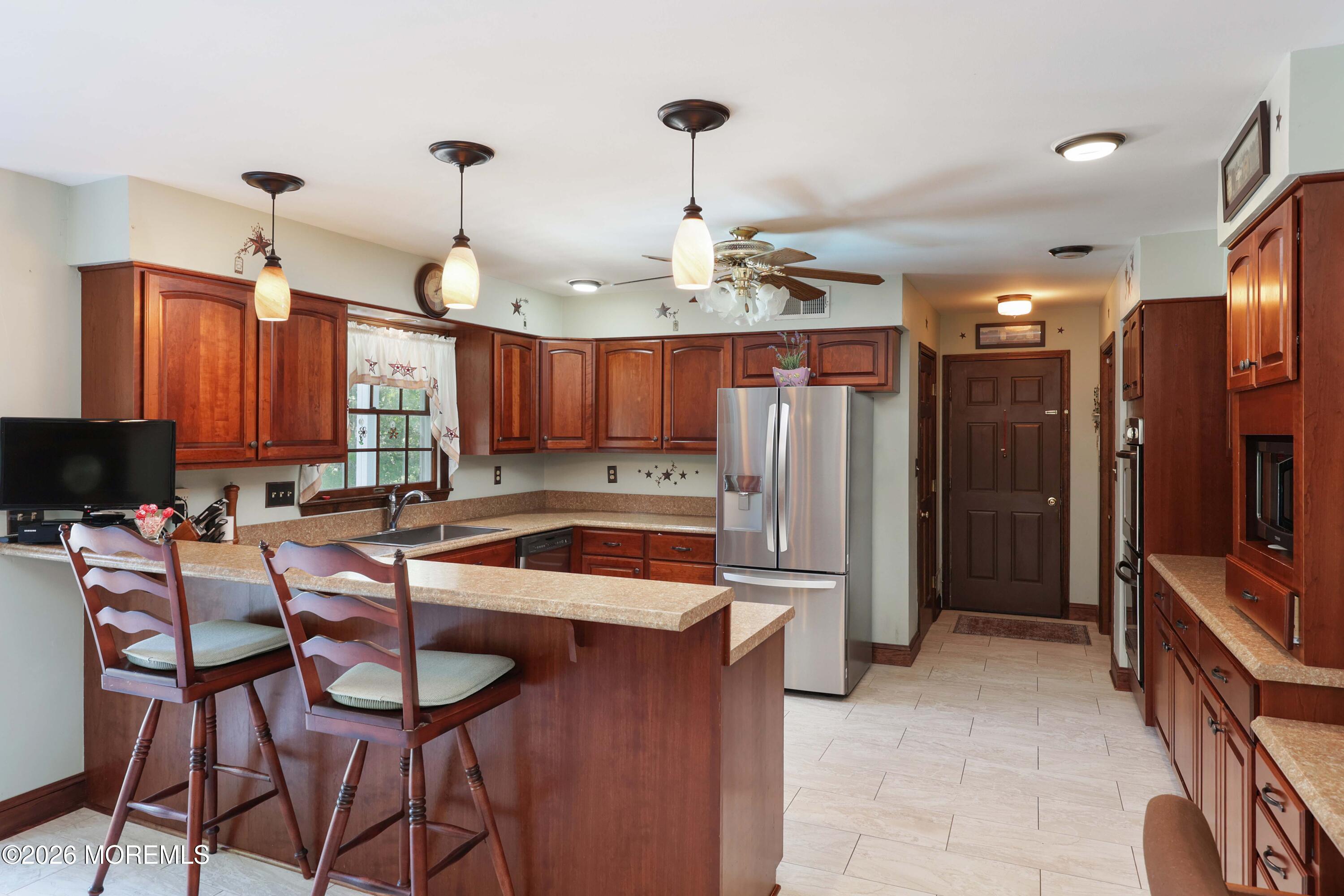 1908 Shadowbrook Drive
