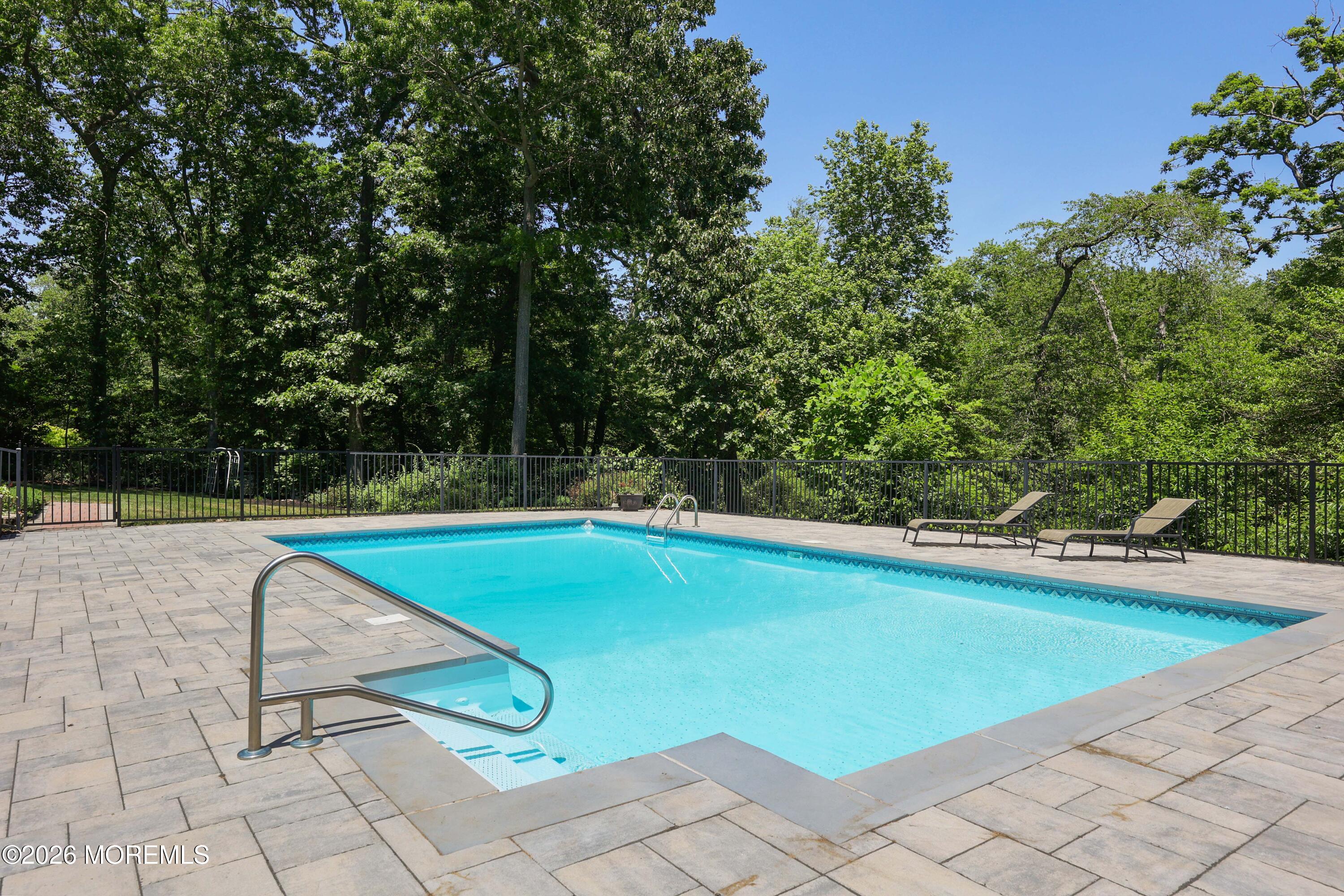 1908 Shadowbrook Drive