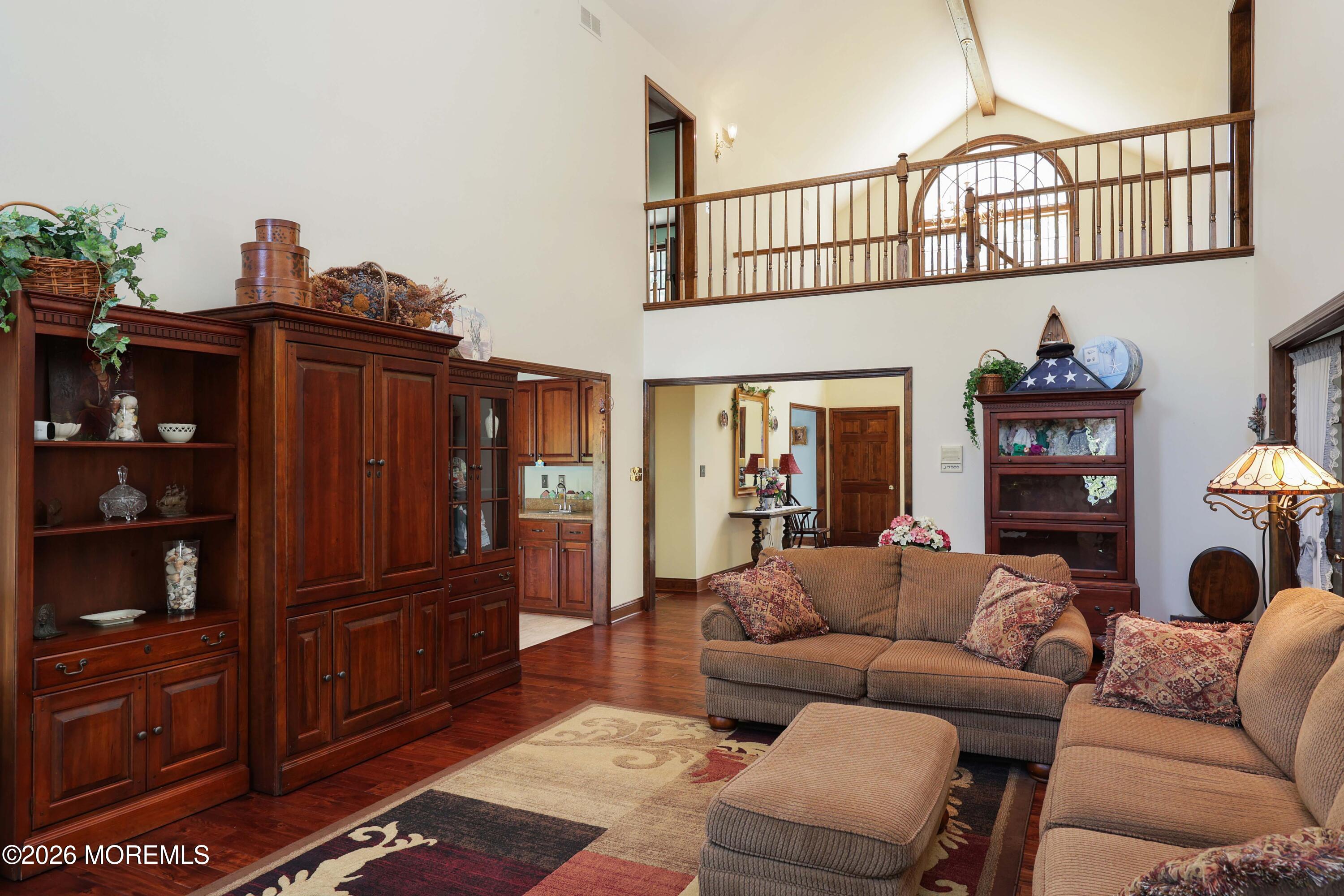 1908 Shadowbrook Drive