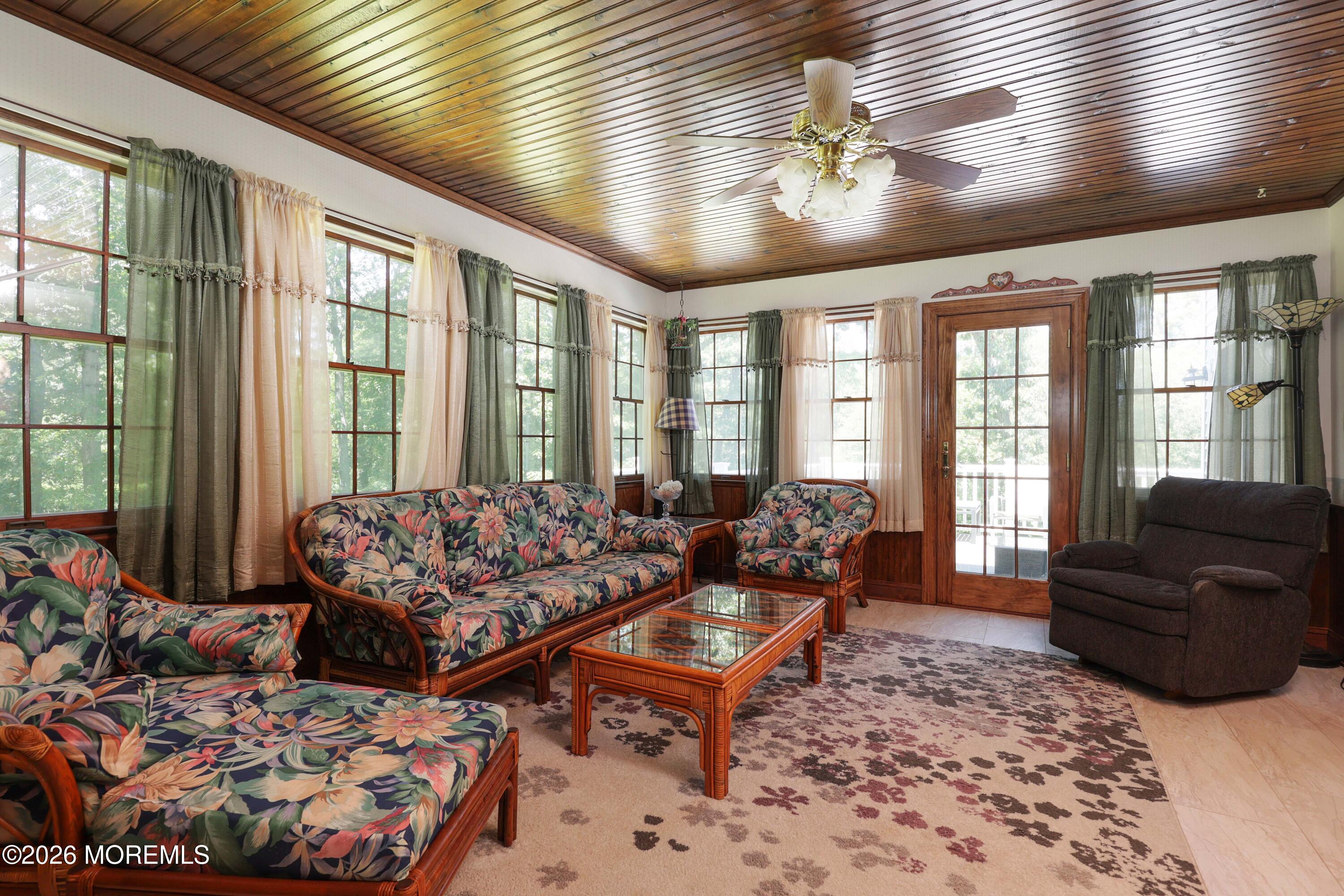 1908 Shadowbrook Drive