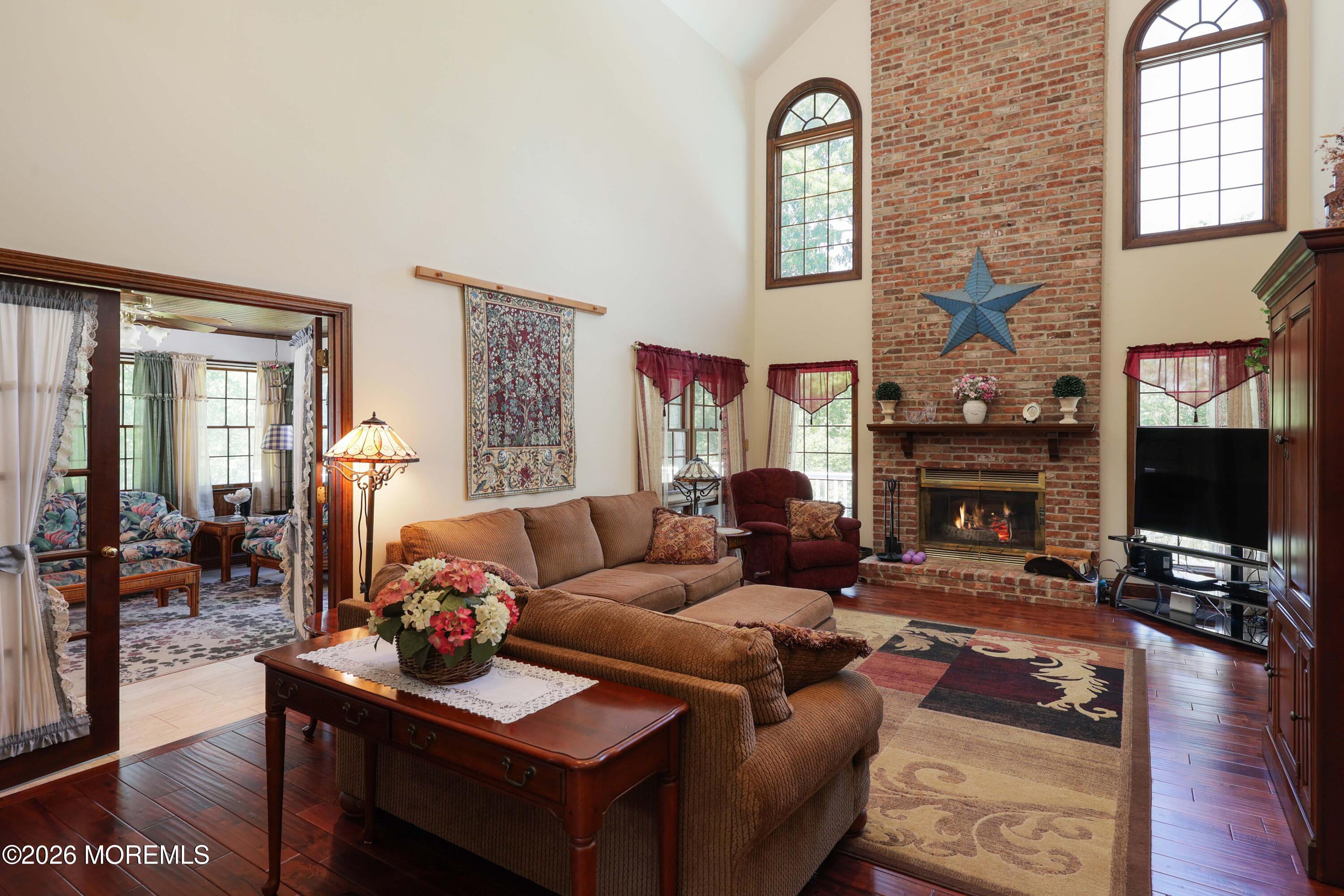 1908 Shadowbrook Drive