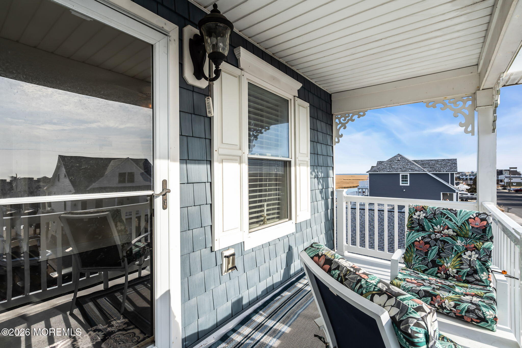 385 Kingfisher Road