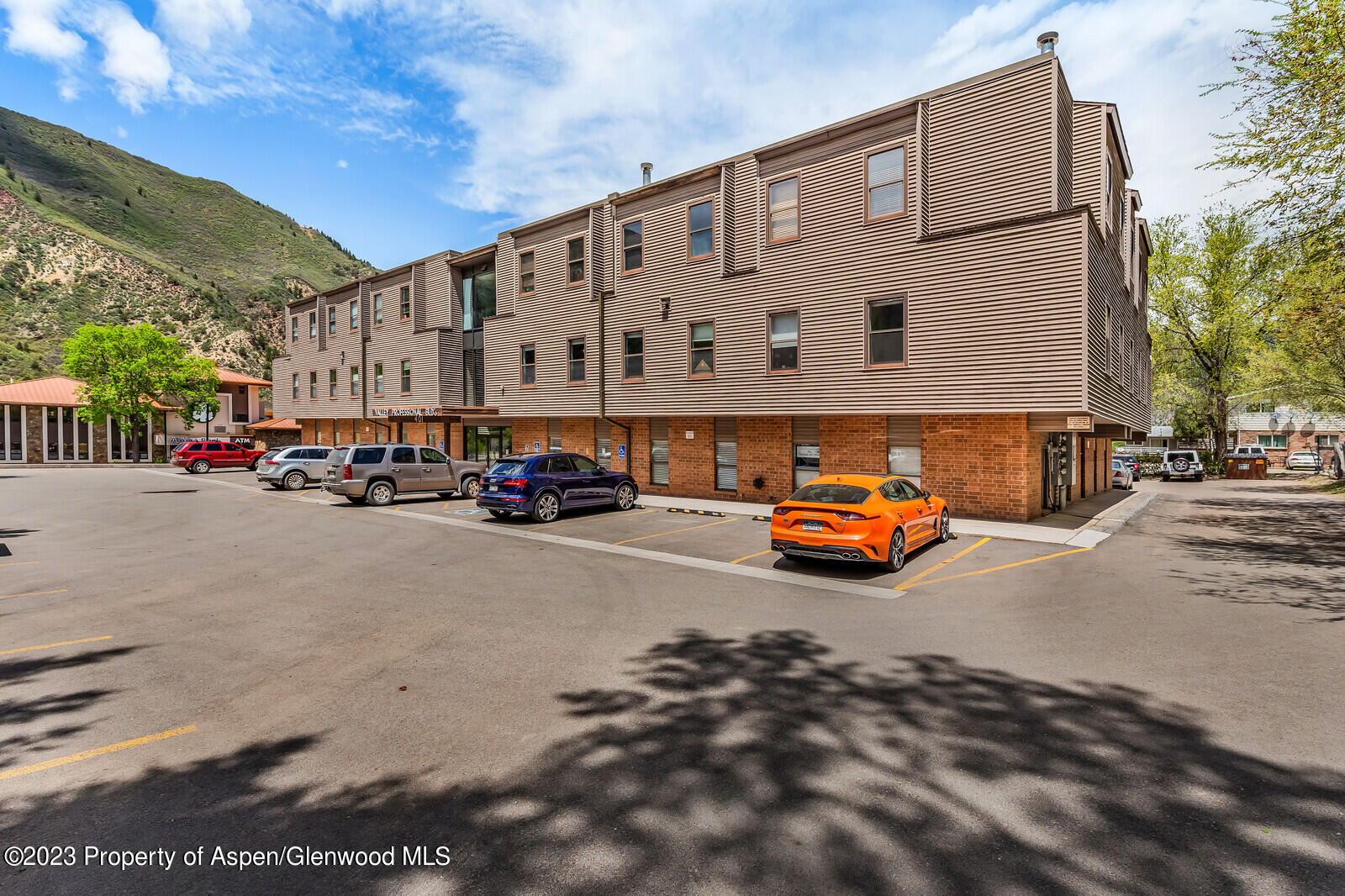 401 23rd Street, 104a