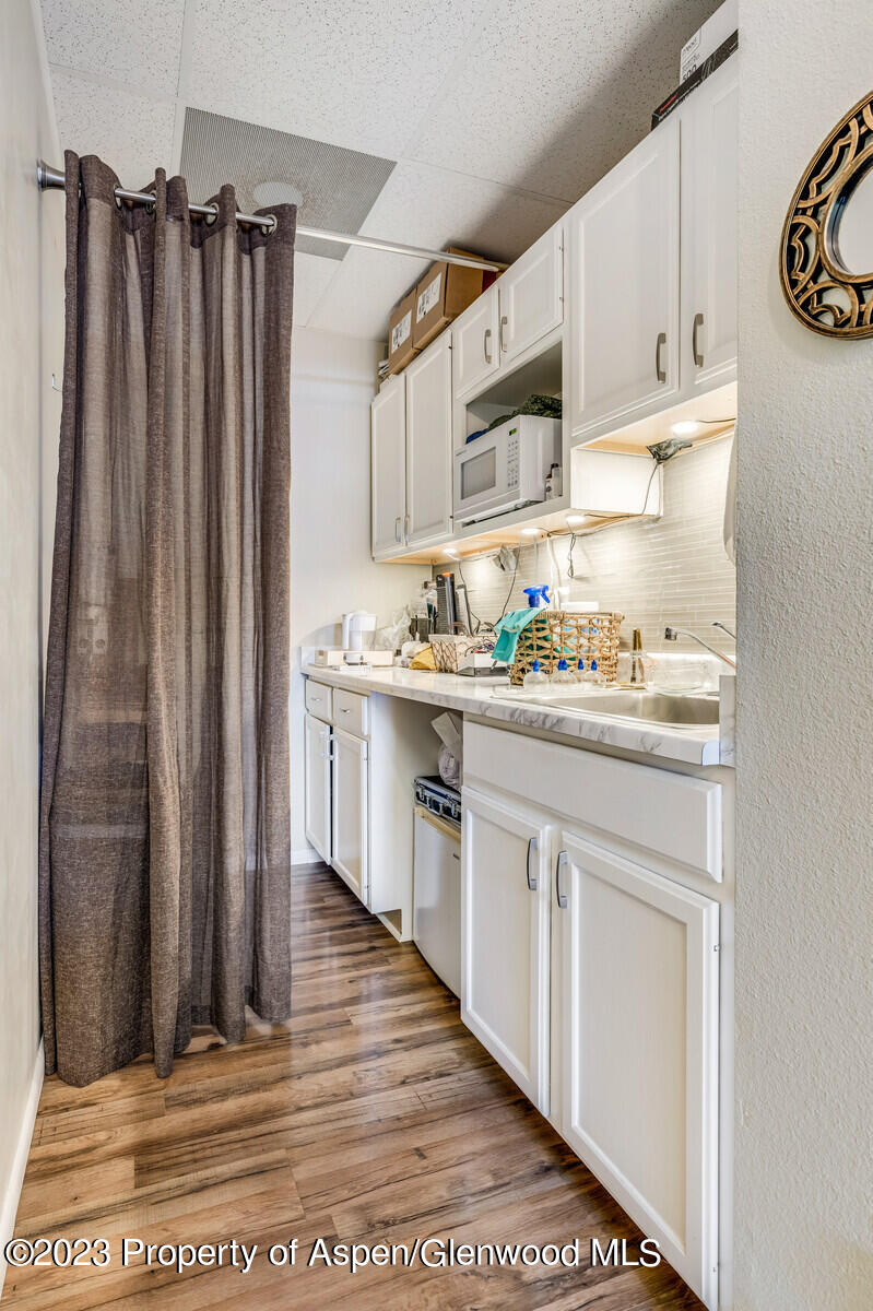 401 23rd Street, 104a