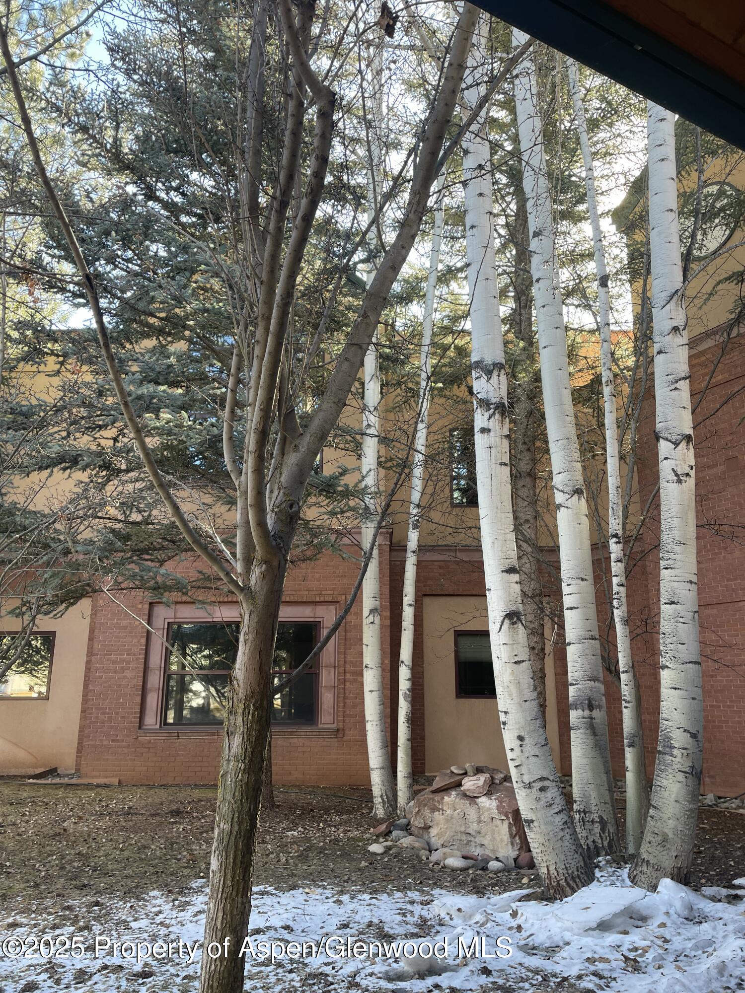 100 ELK RUN Drive, 222