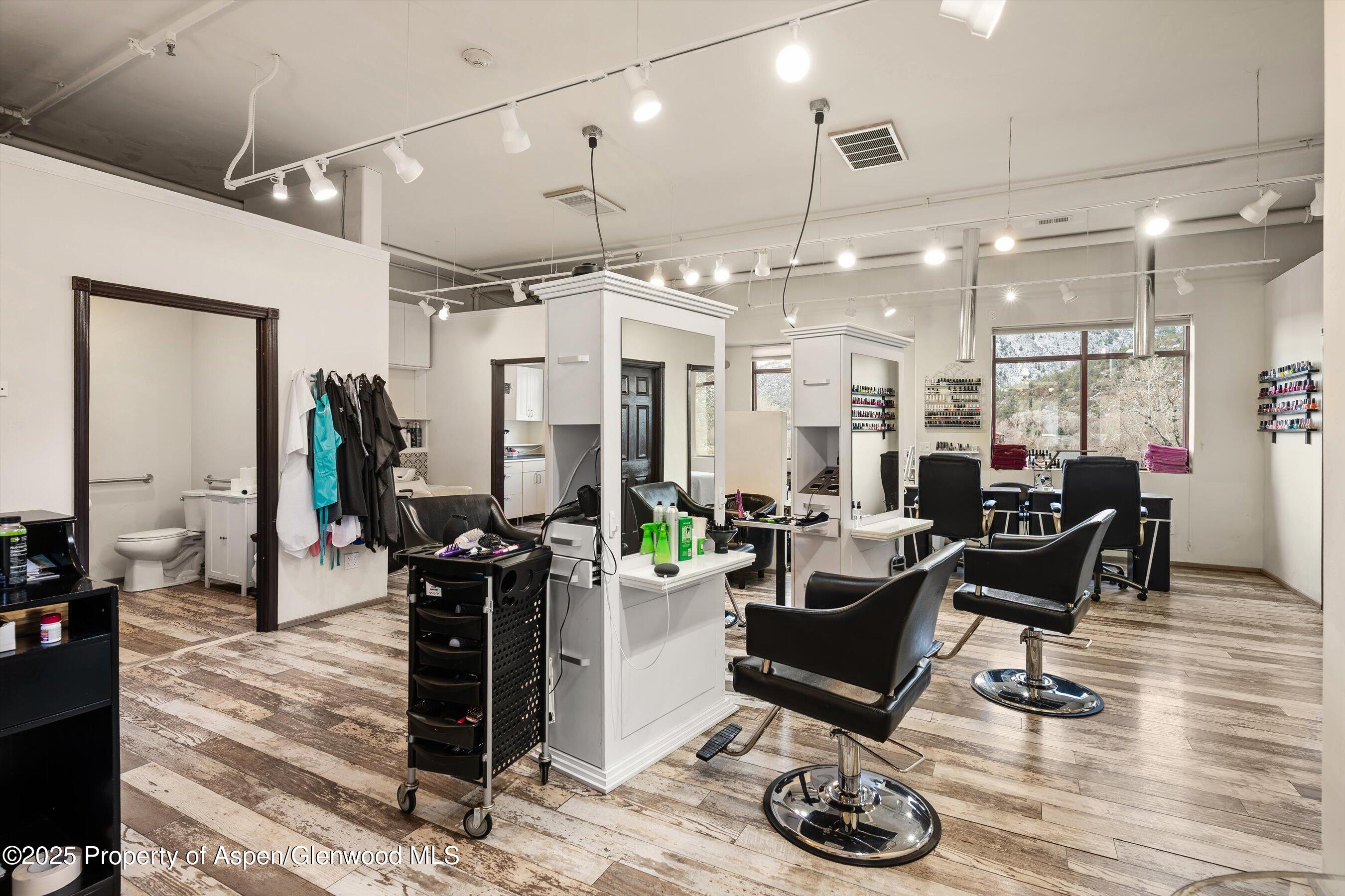 2550 Hwy 82, A212