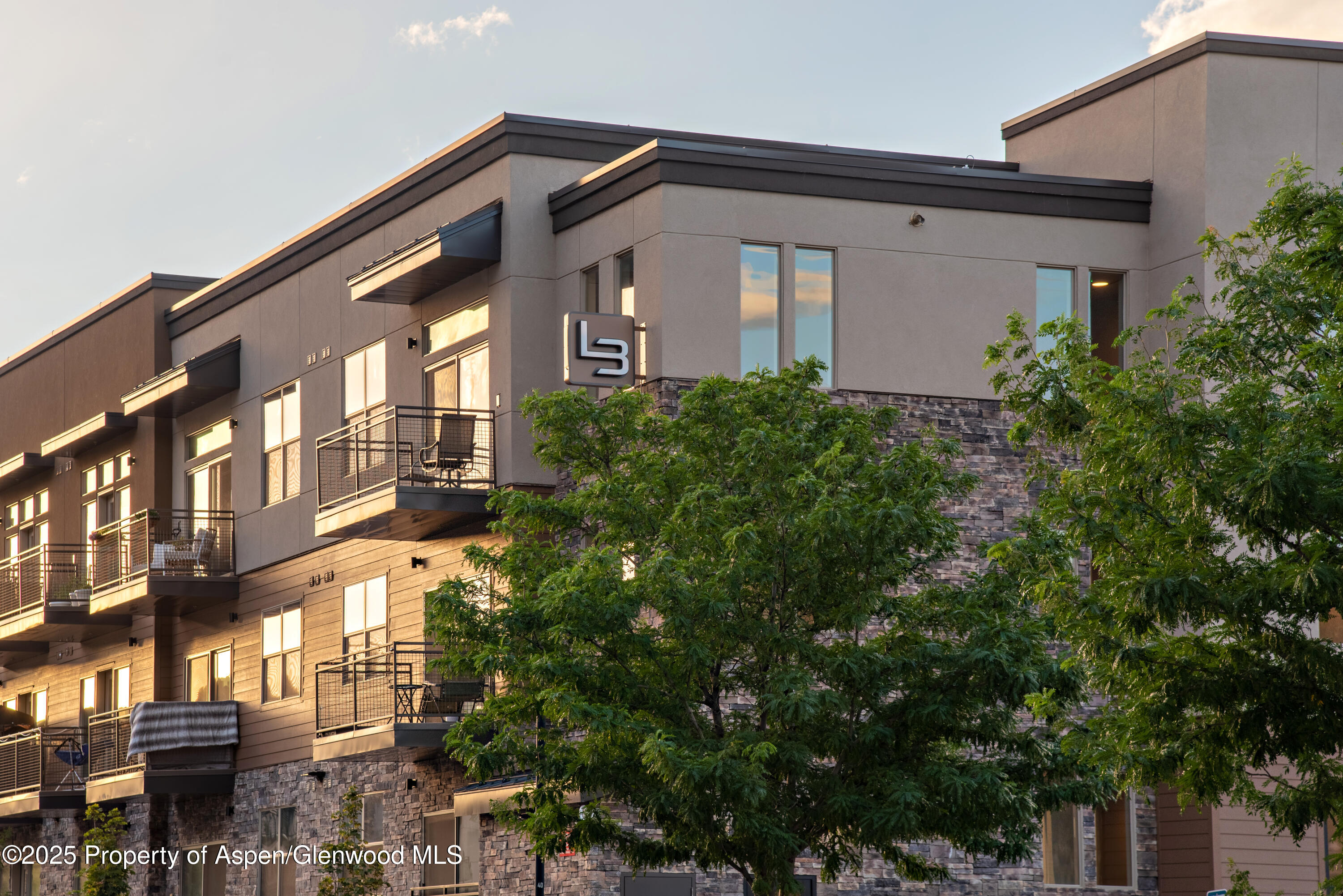 253 Wulfsohn Road 110