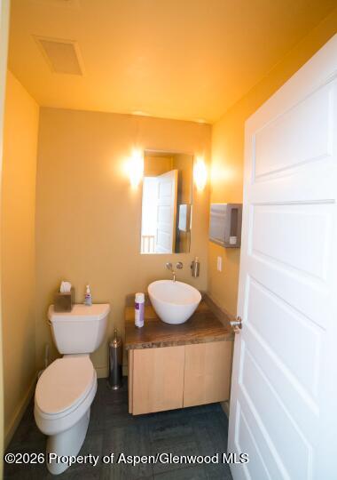 109 Aspen Airport Business Unit: A
