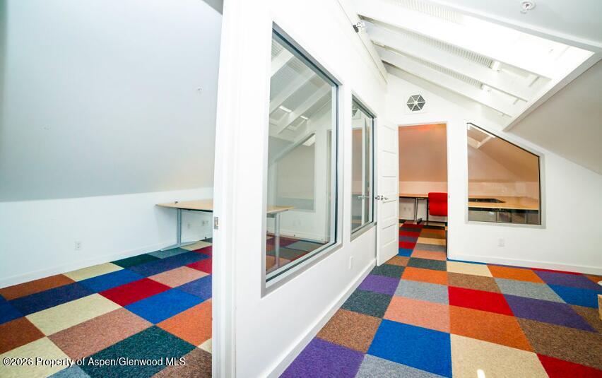 109 Aspen Airport Business Unit: A