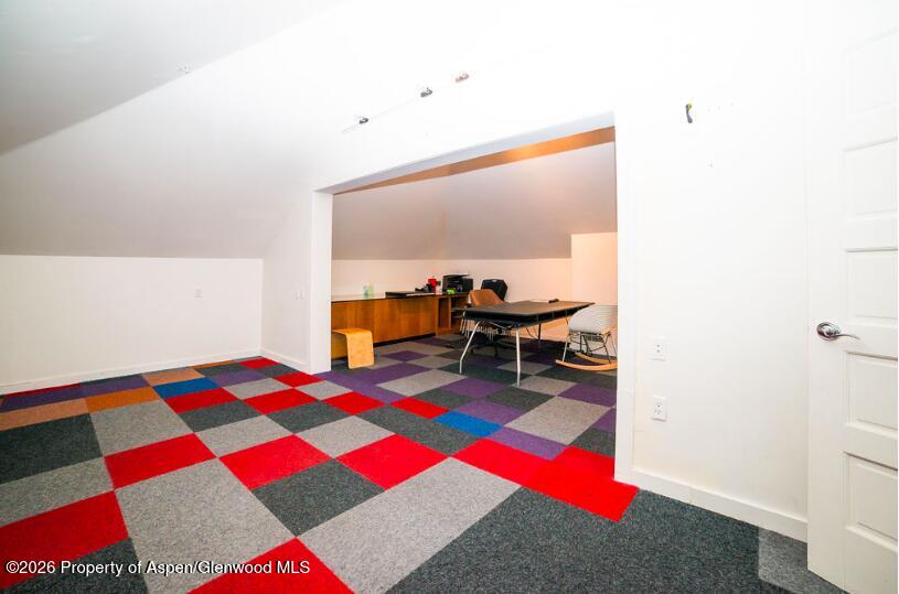 109 Aspen Airport Business Unit: A