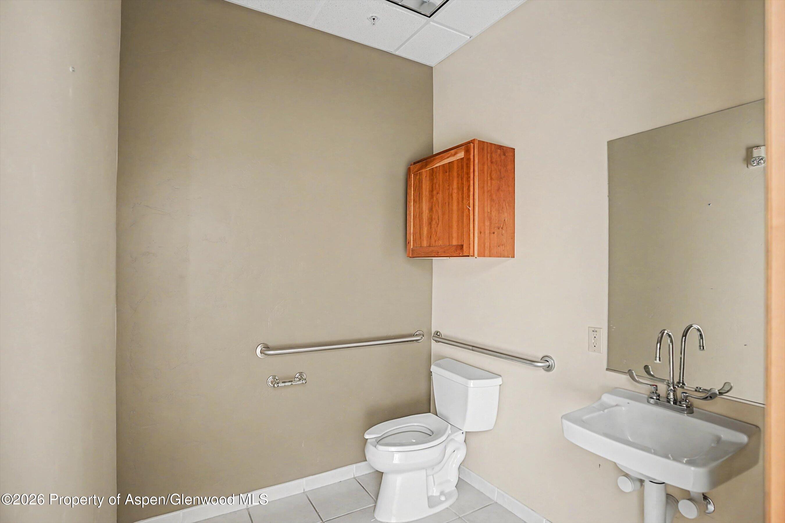 2520 S Grand Avenue 209