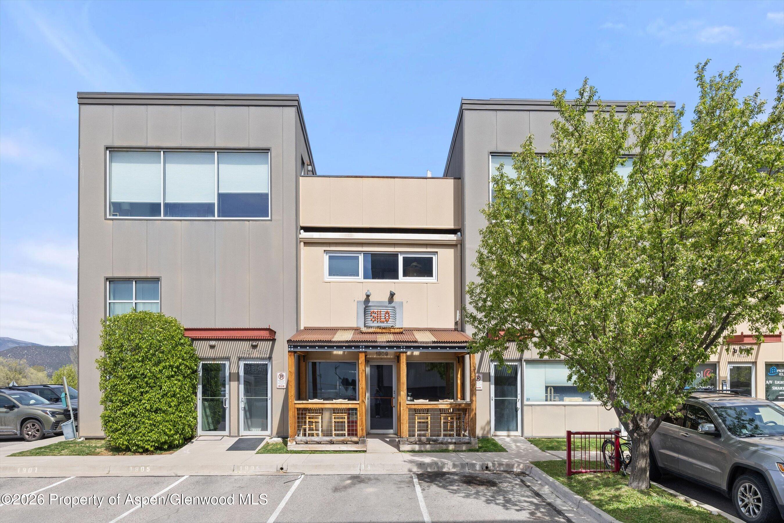 1909 Dolores Way 2