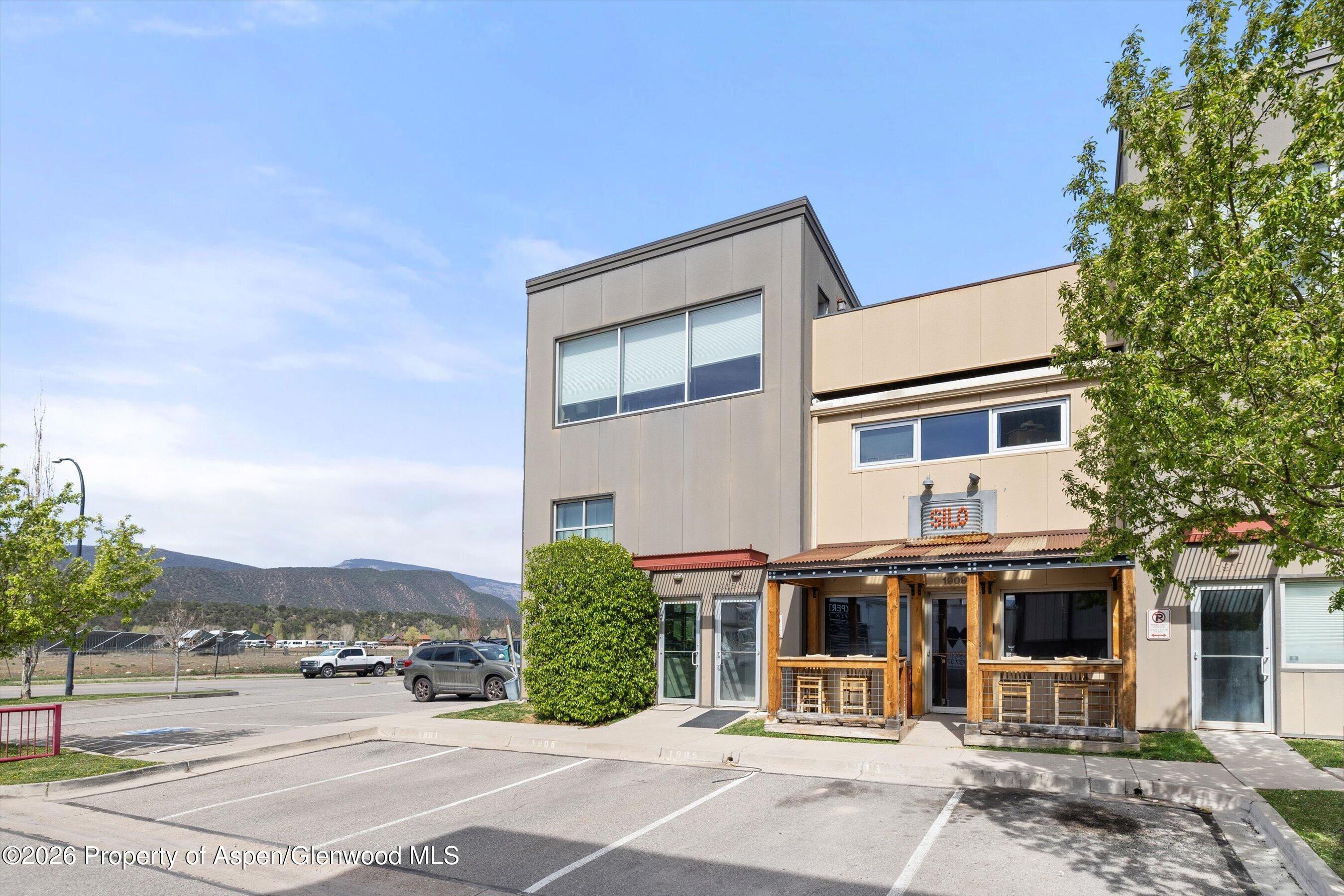 1909 Dolores Way 2
