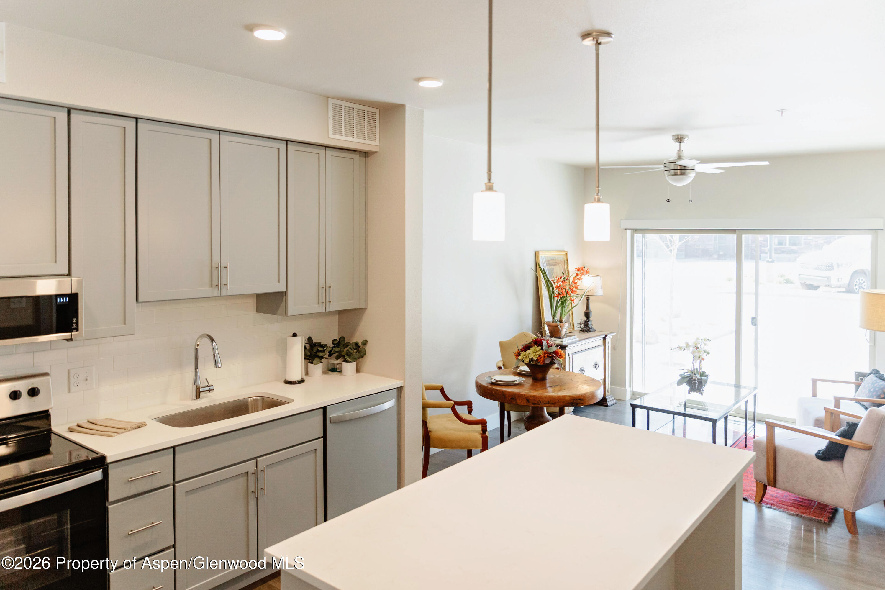 253 Wulfsohn Road 203
